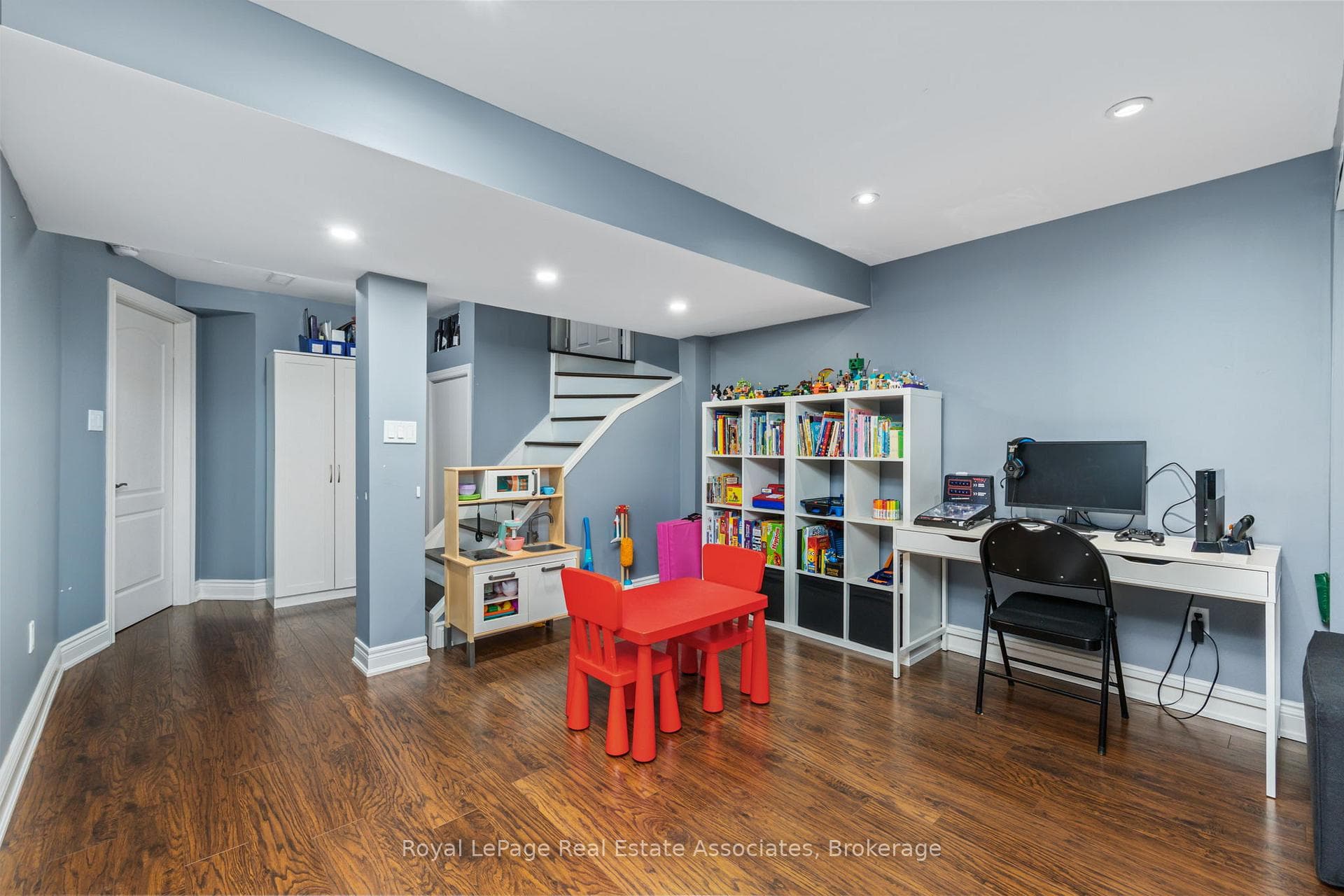 6563 Sapling Trail photo 32