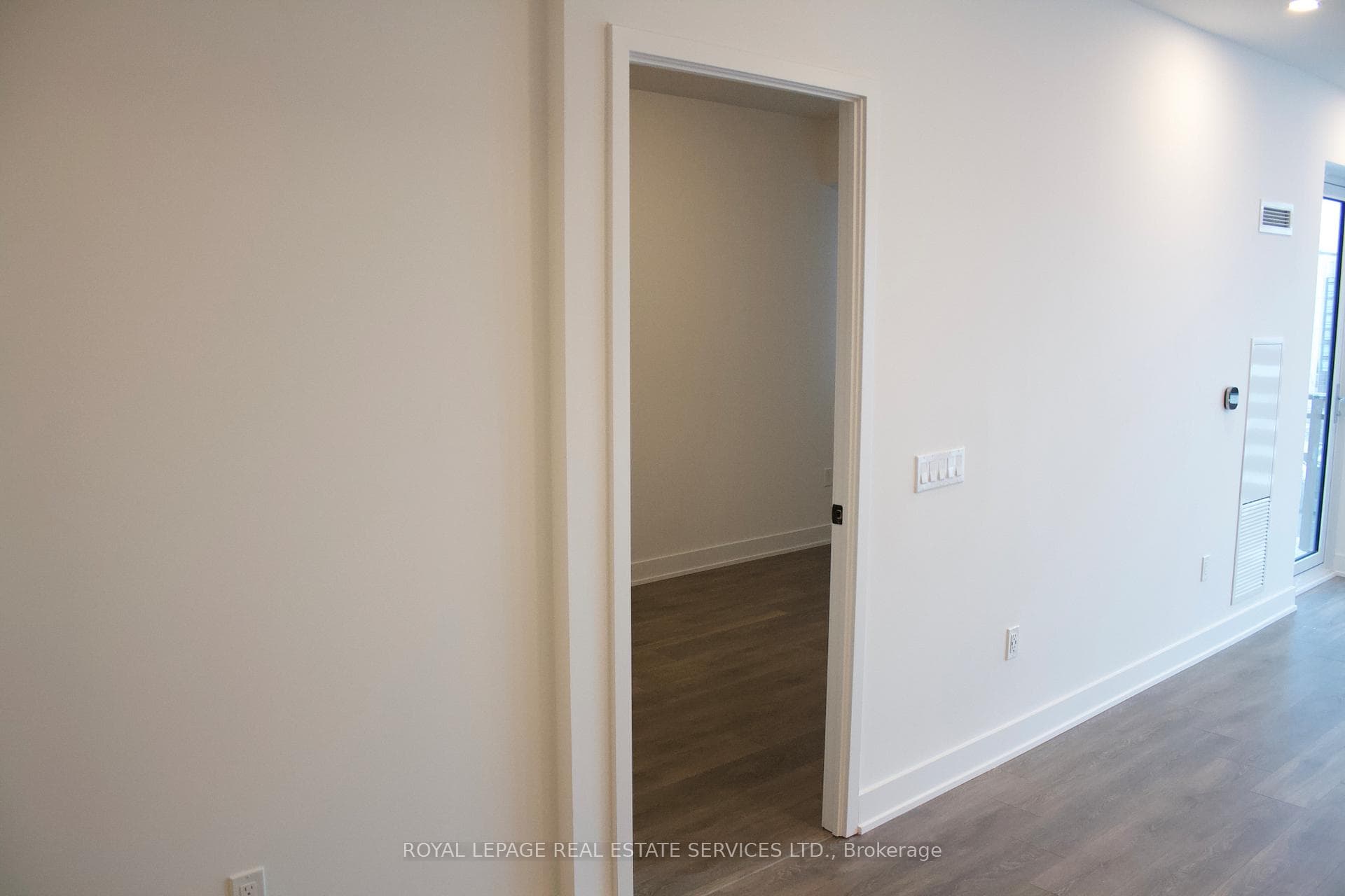 2343 Khalsa Gate Unit 813 photo 9