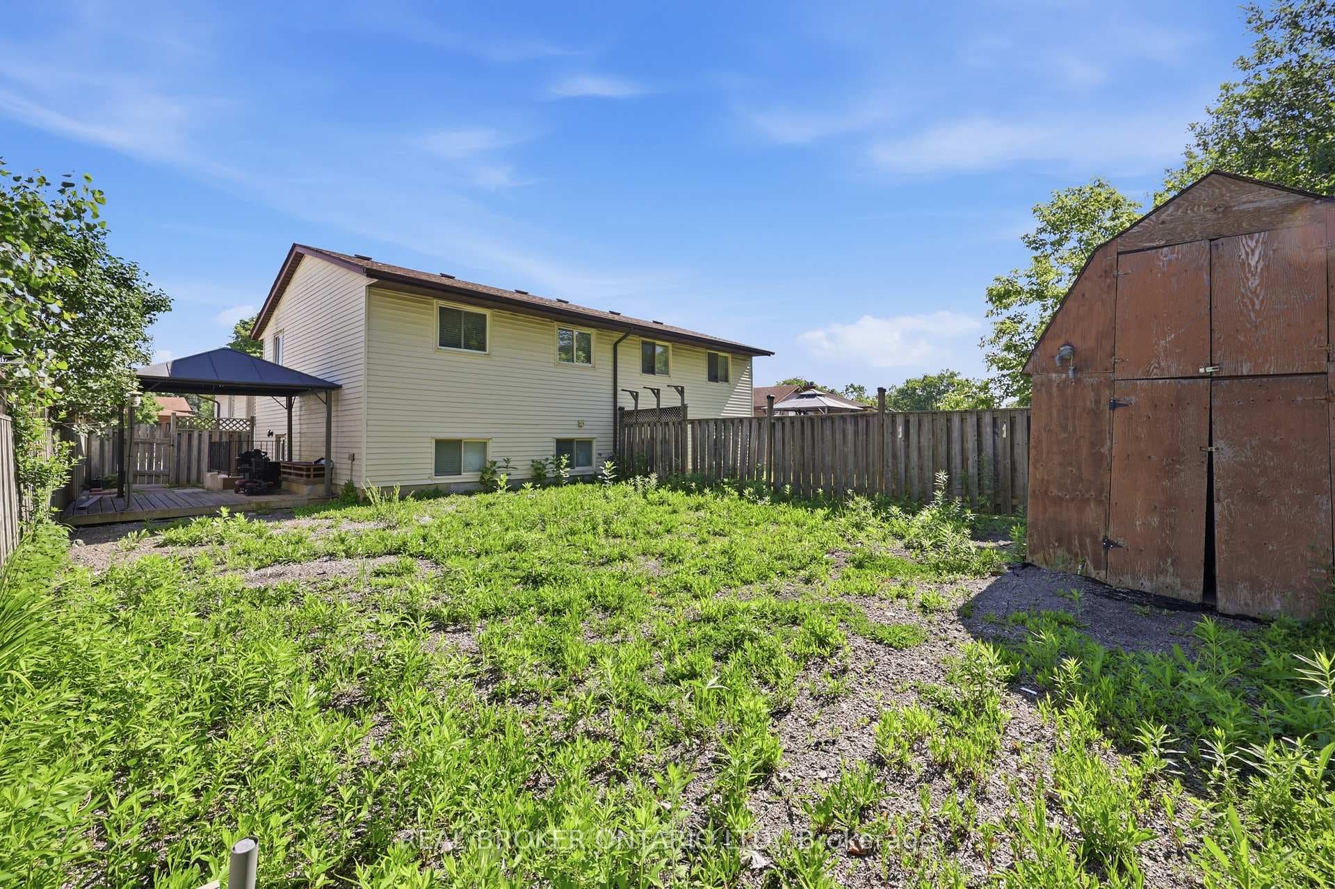 42 Terrace Avenue photo 35