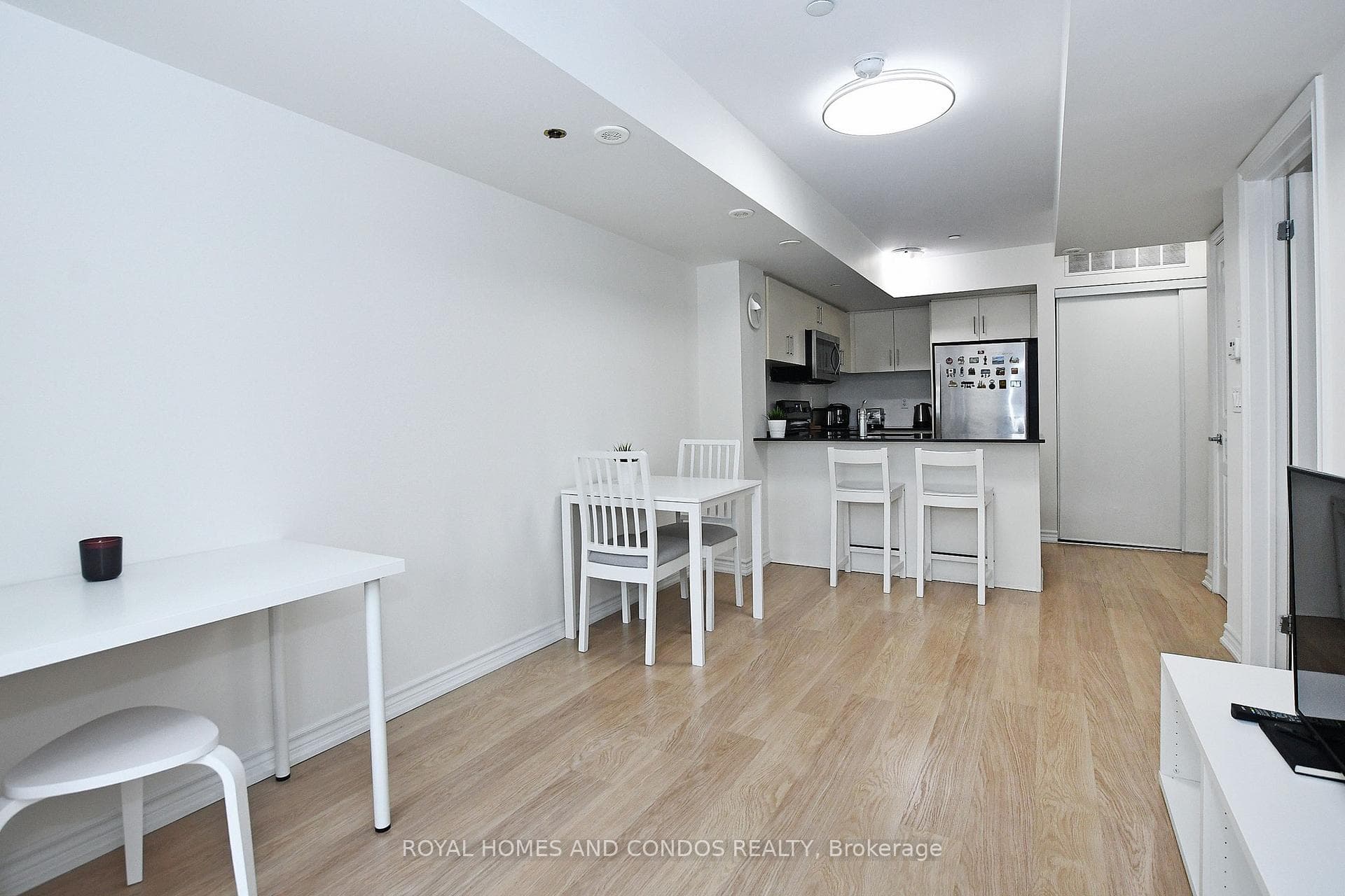 70 Eastwood Park Gardens Unit 23 photo 6
