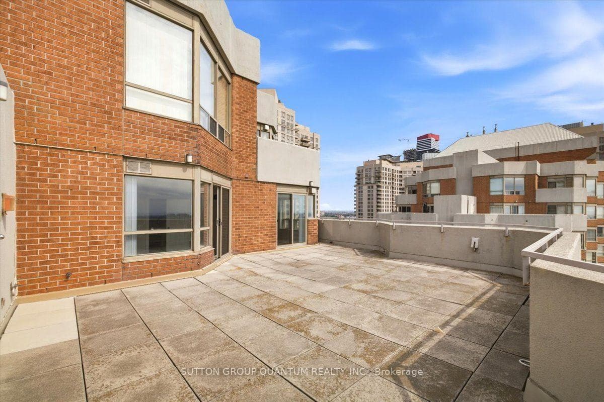335 Webb Drive Unit PH106 photo 33