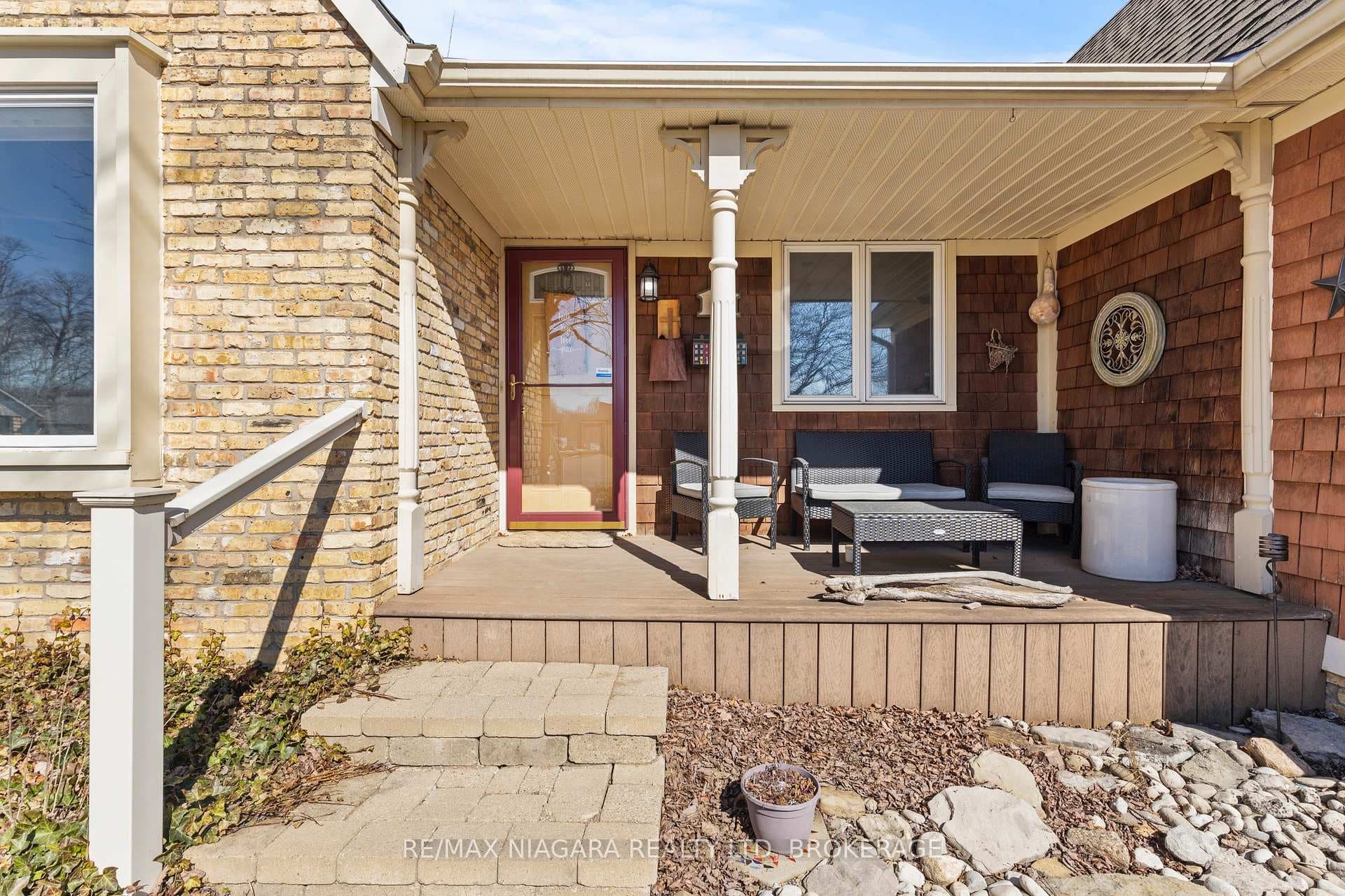 4 Cedarvale Crescent photo 5