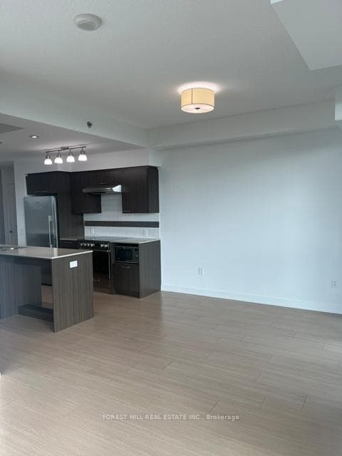 320 Tweedsmuir Avenue Unit 1902 photo 12