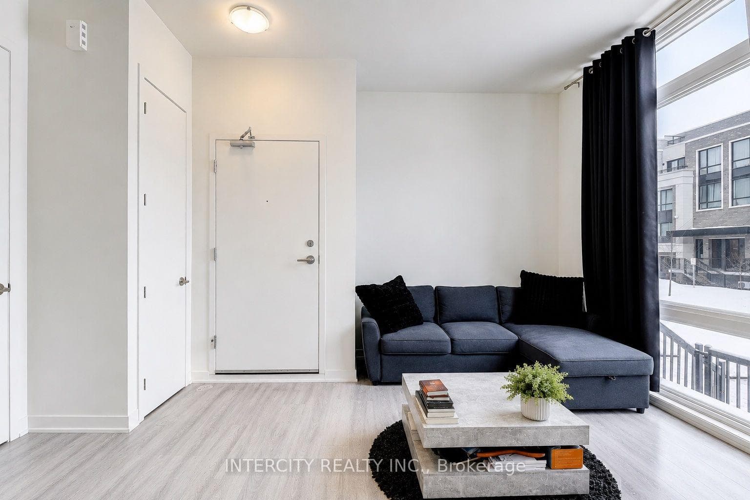 11 David Eyer Road Unit 1504 photo 5