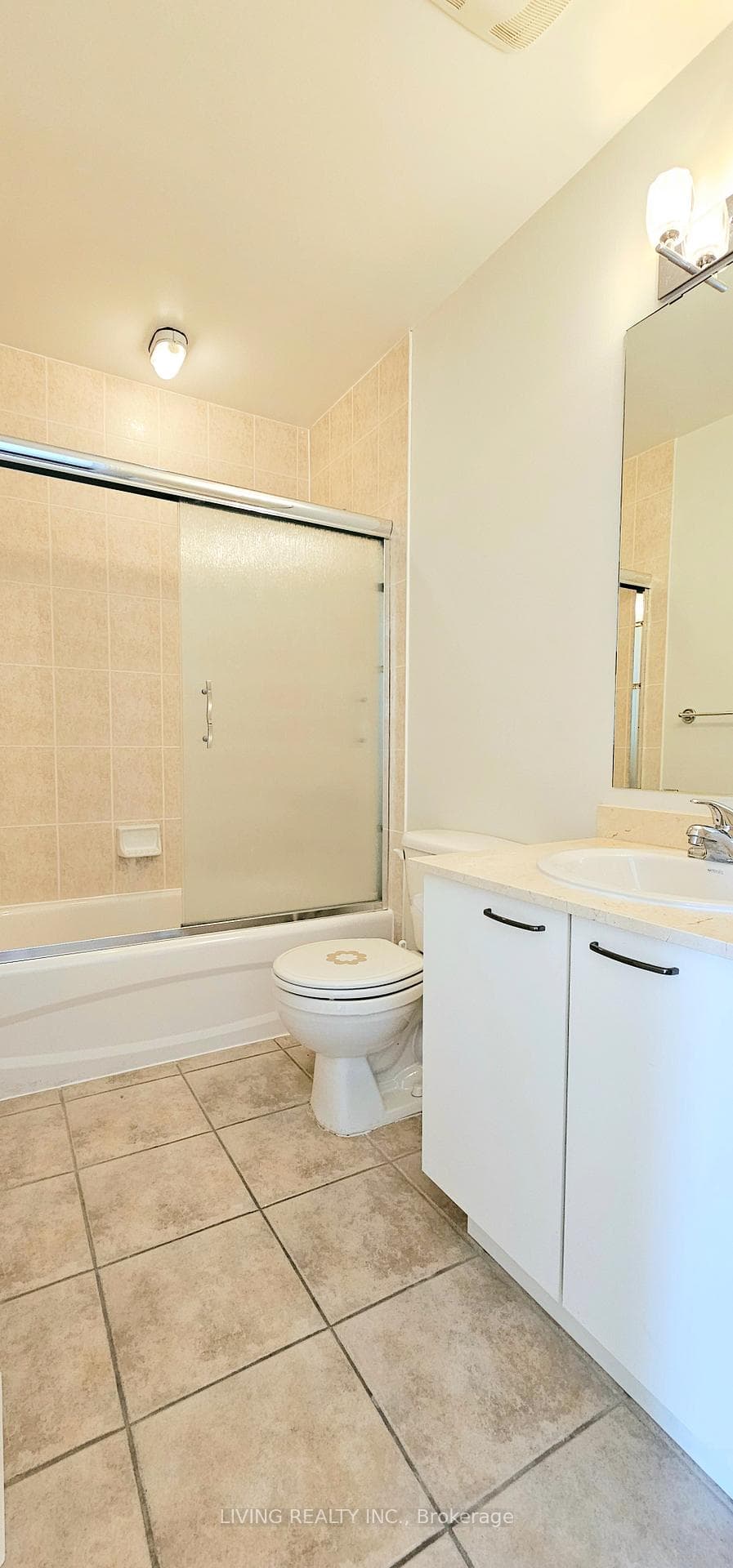 9133 Bayview Avenue Unit 18 photo 21