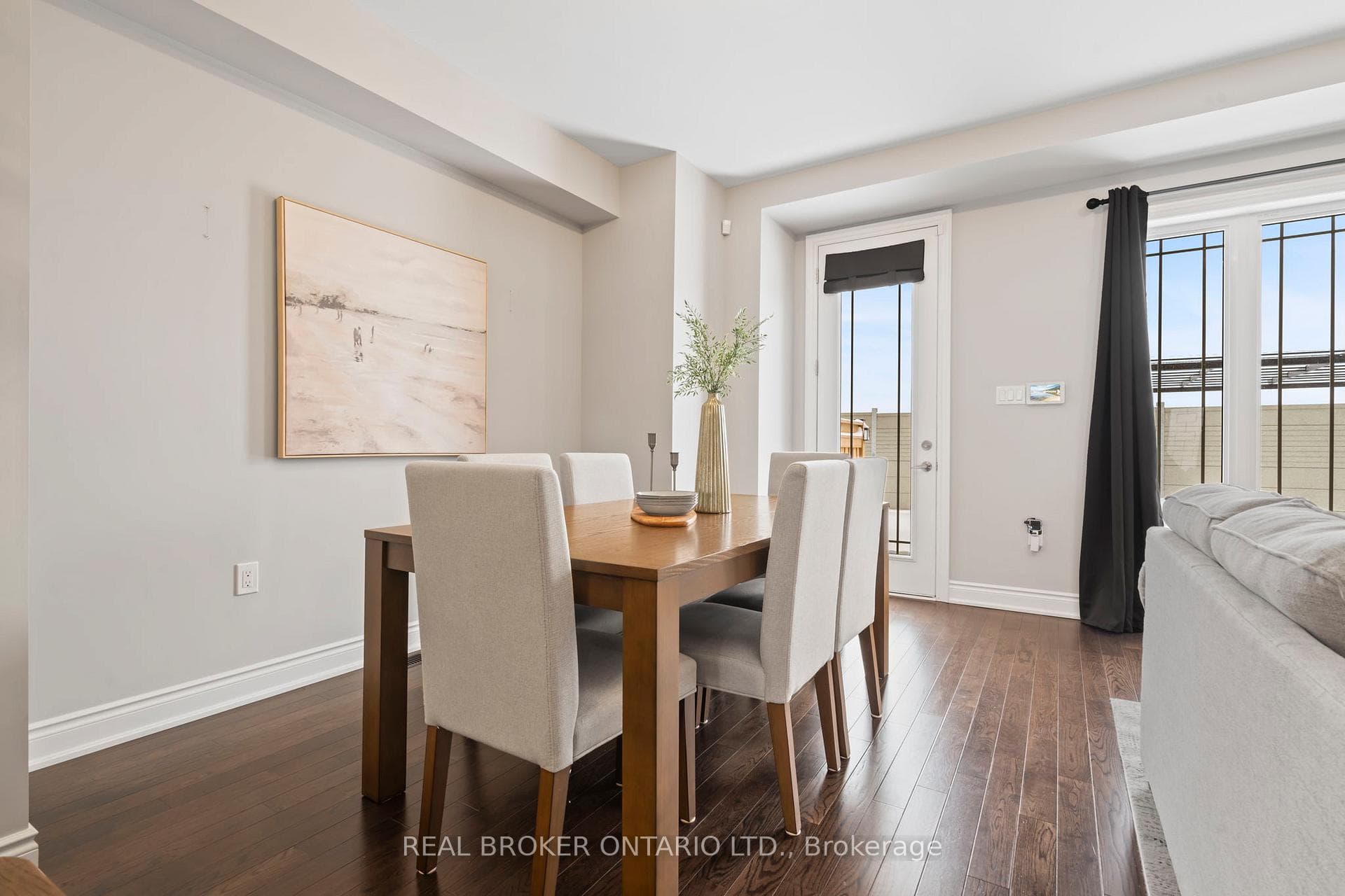 177 Walker Boulevard photo 13