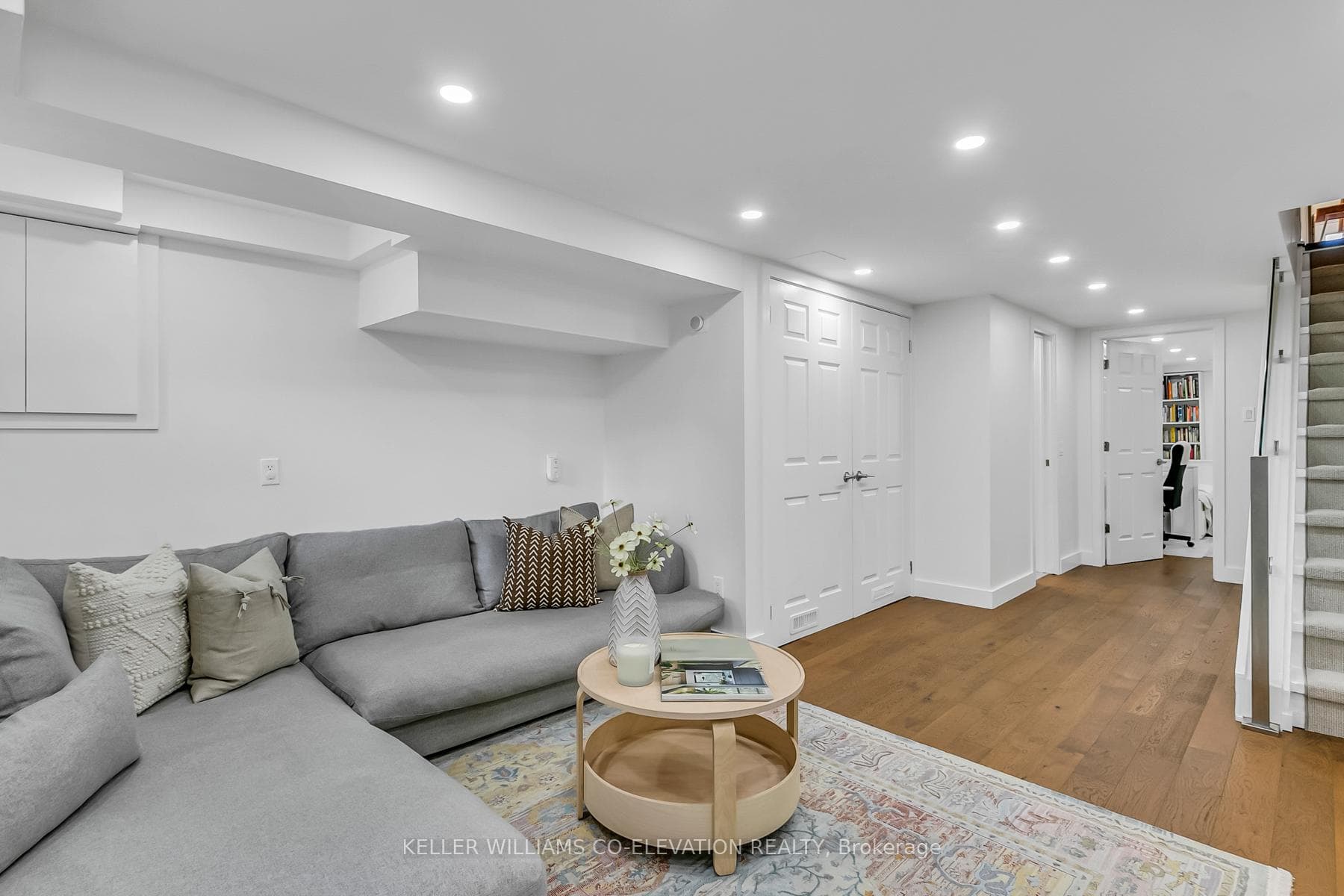 53 1/2 Fairview Avenue photo 31