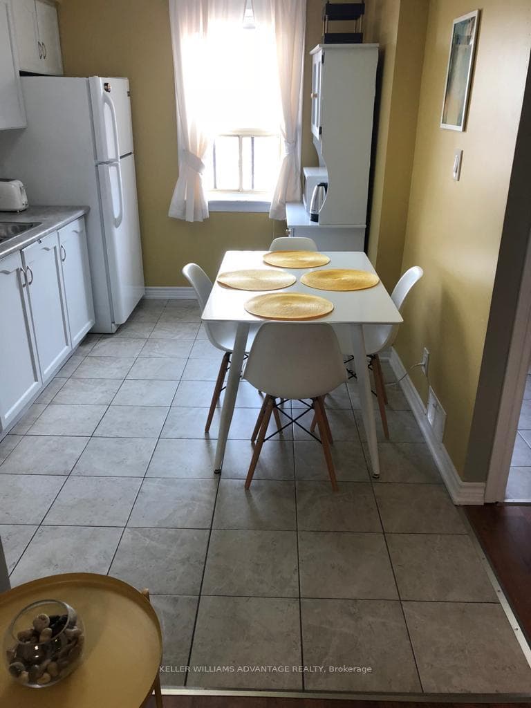 14 Innes Avenue Unit Upper photo 7