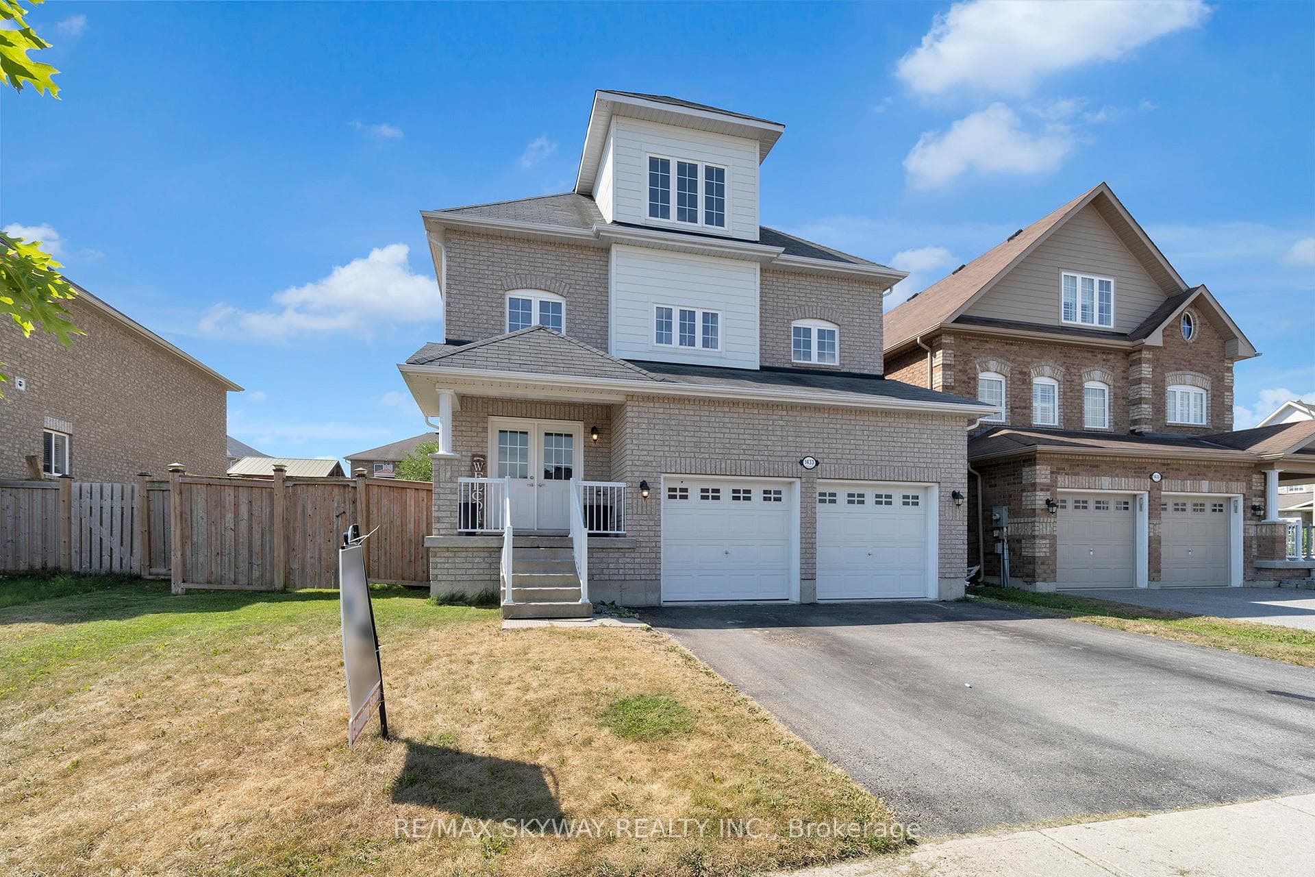 1433 Sheldon Street photo 2