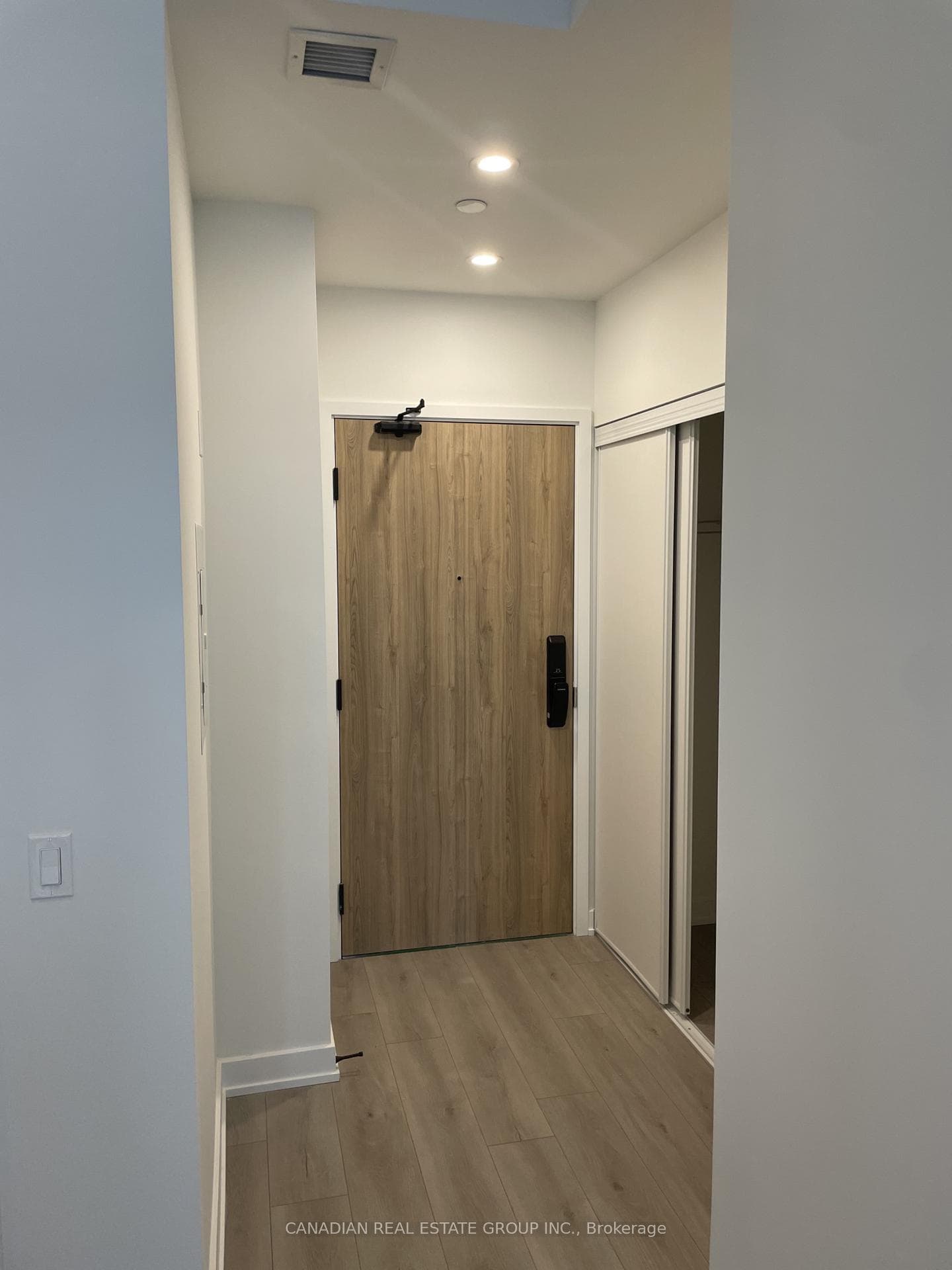 1 Fairview Road Unit 1606 photo 5