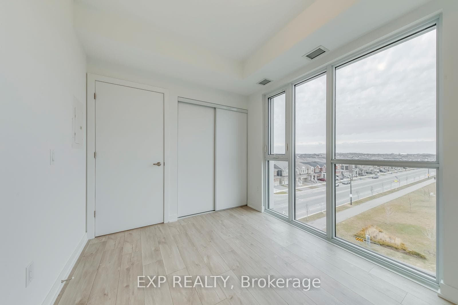 770 Whitlock Avenue Unit 706 photo 19