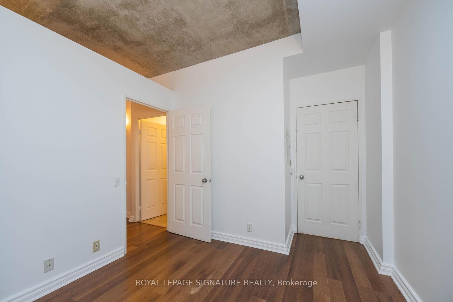 36 Charlotte Street Unit 302 photo 9