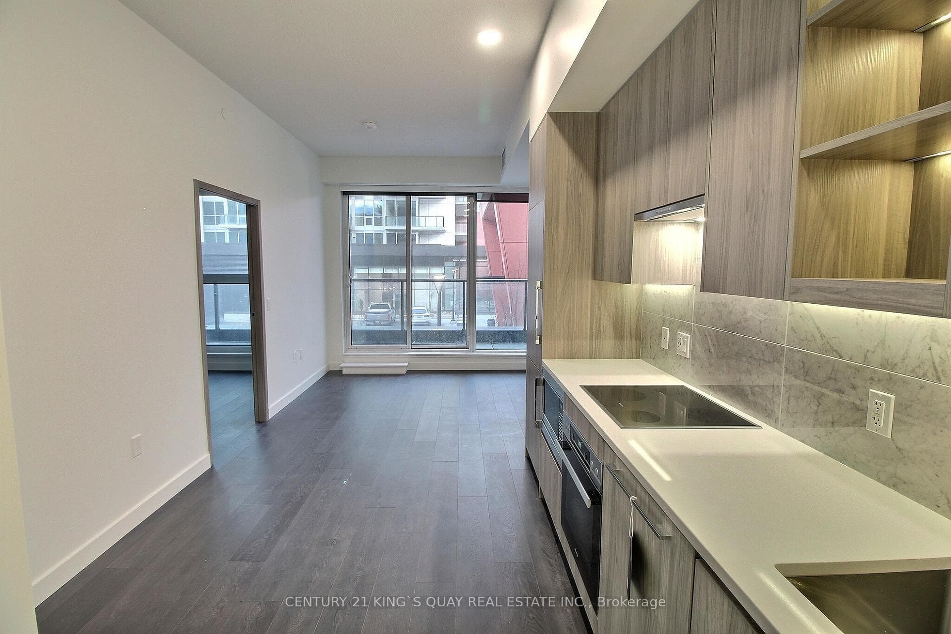 85 Mcmahon Drive Unit 211 photo 6