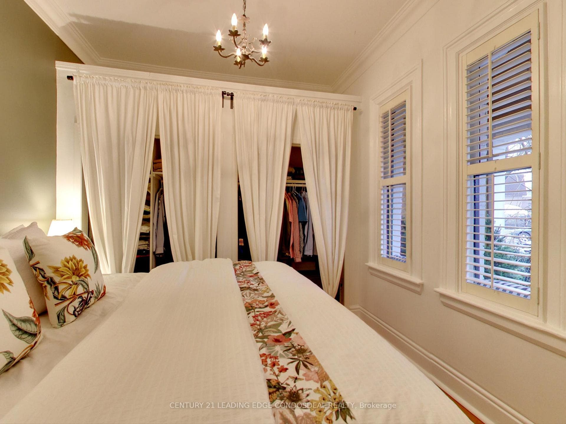 50 Lippincott Street photo 17