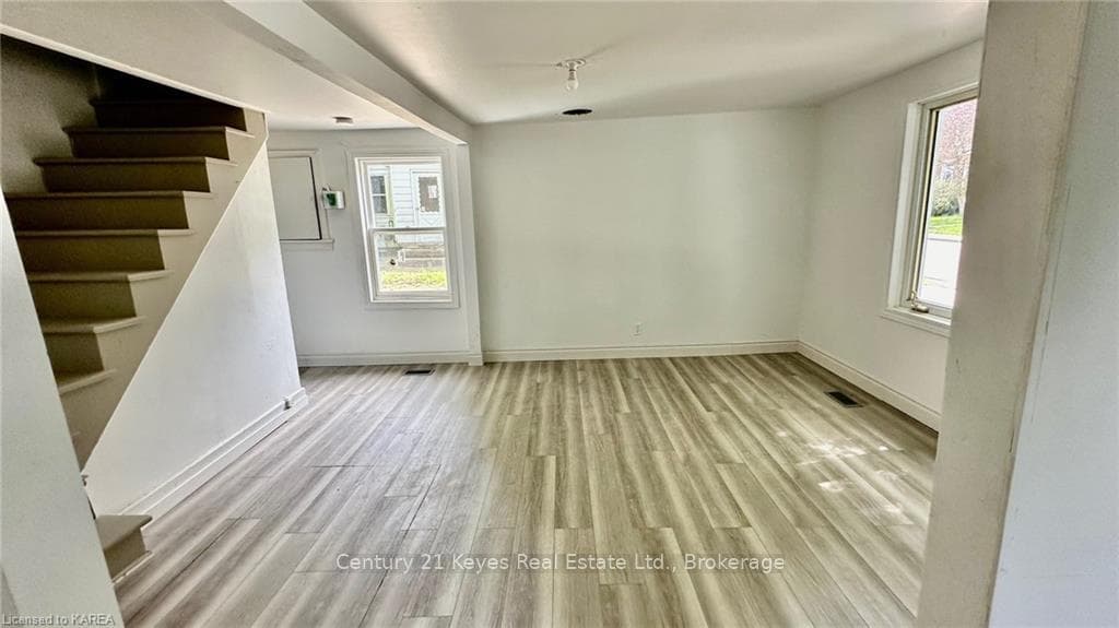 118 NORTH Street photo 5