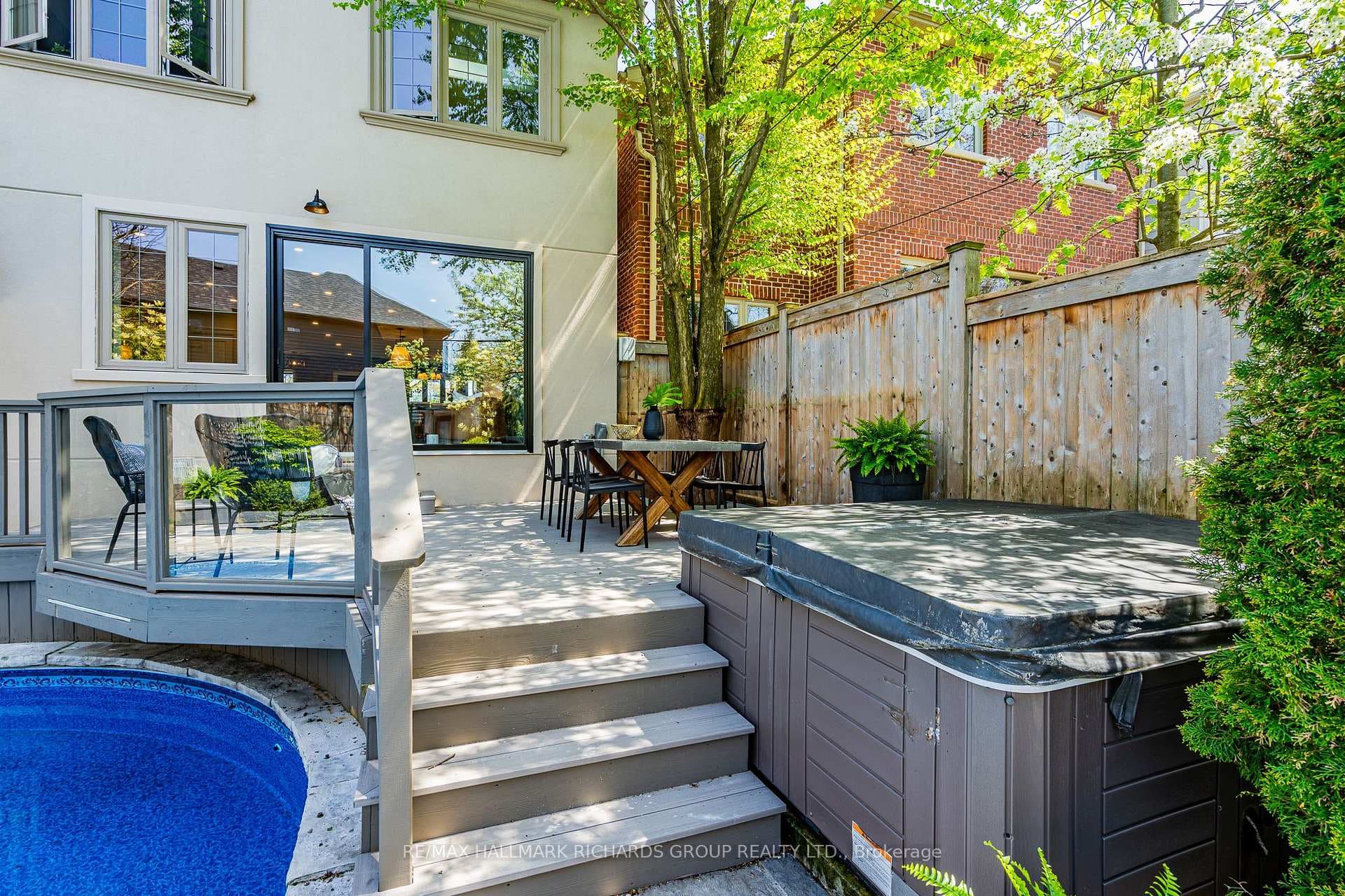 12 Clonmore Drive photo 31