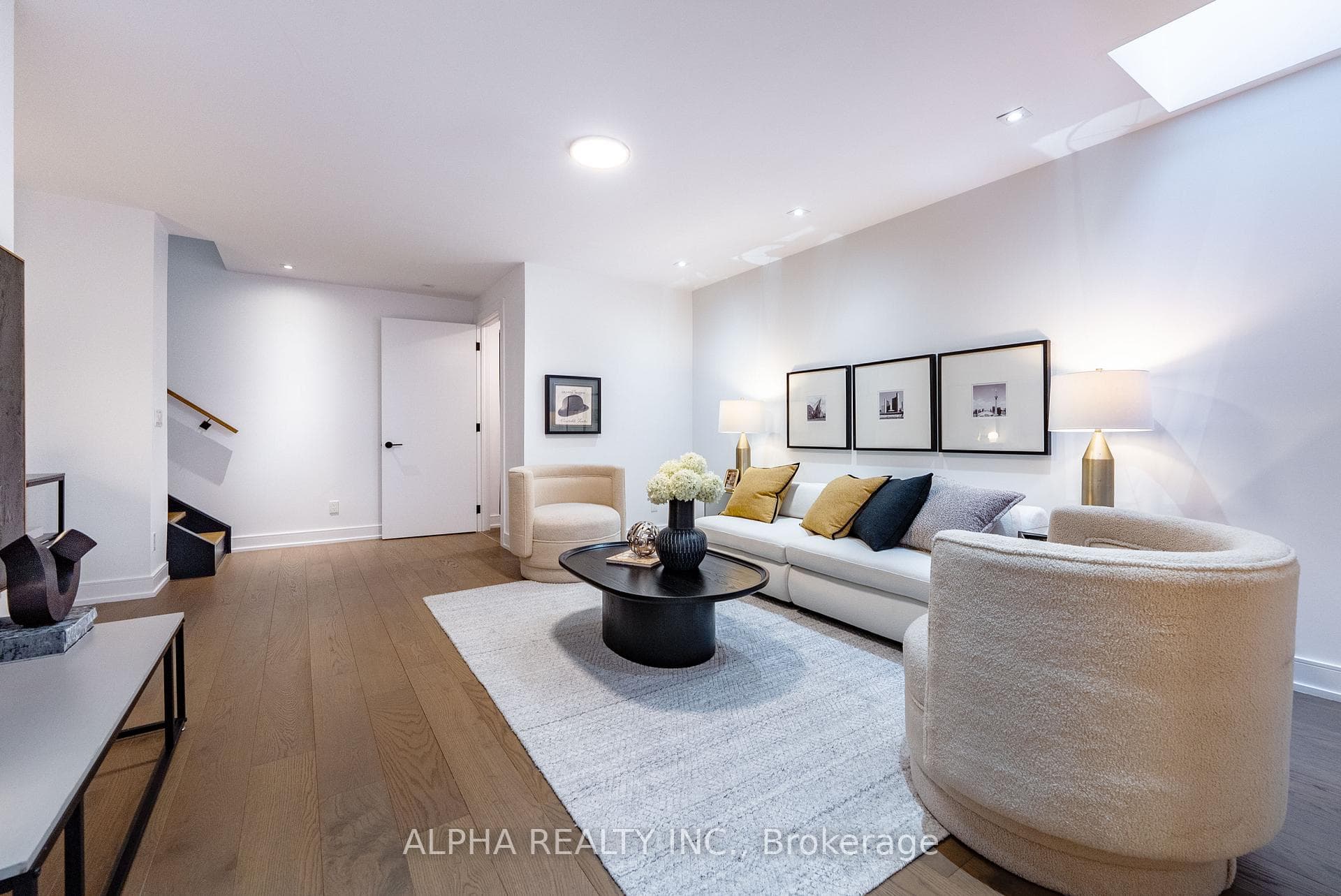 123A Roselawn Avenue photo 37