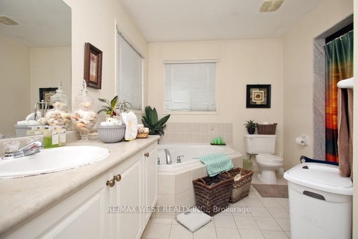 427 Huntington Ridge Drive photo 15