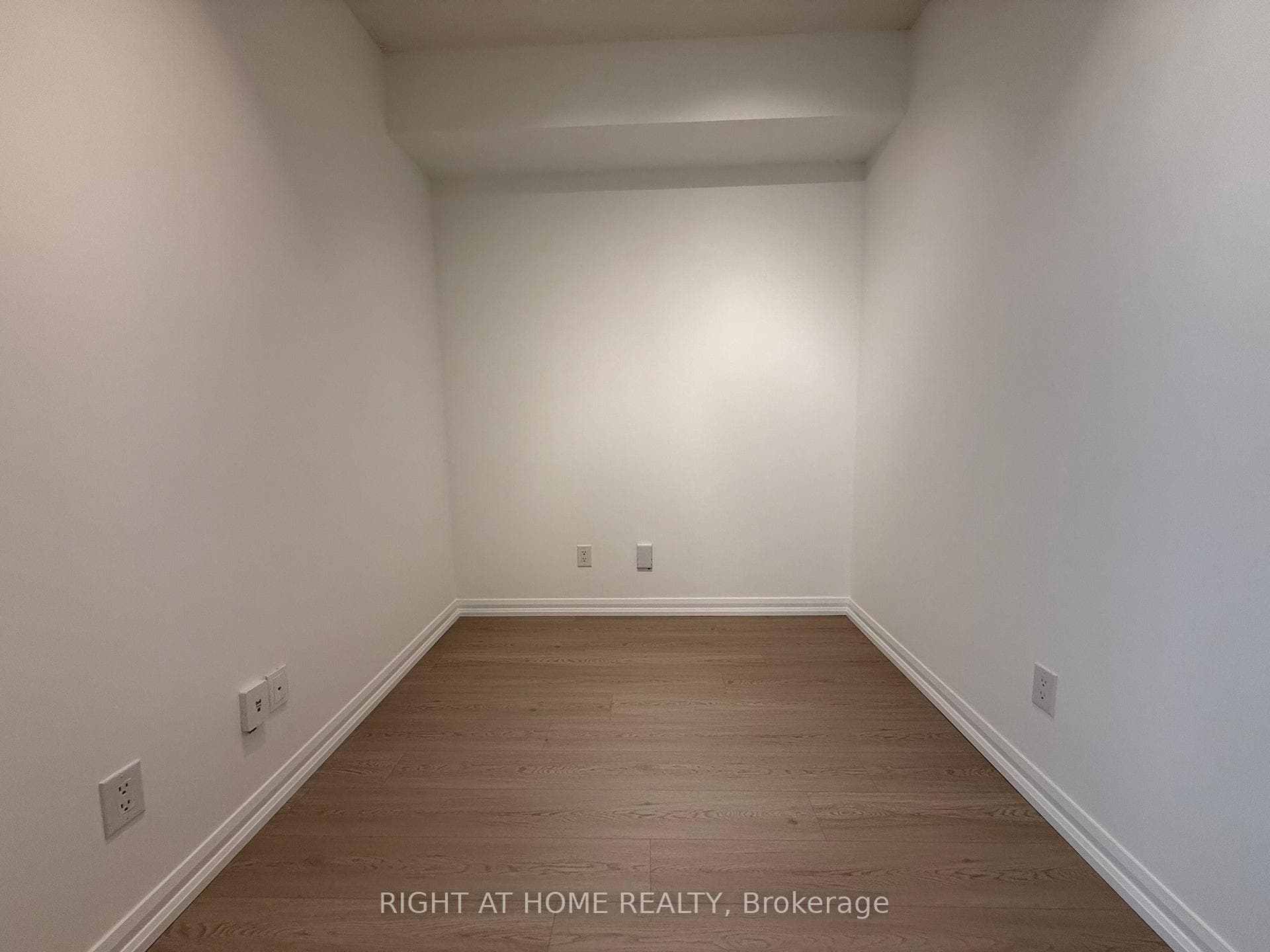 111 Elizabeth Street Unit 1118 photo 11