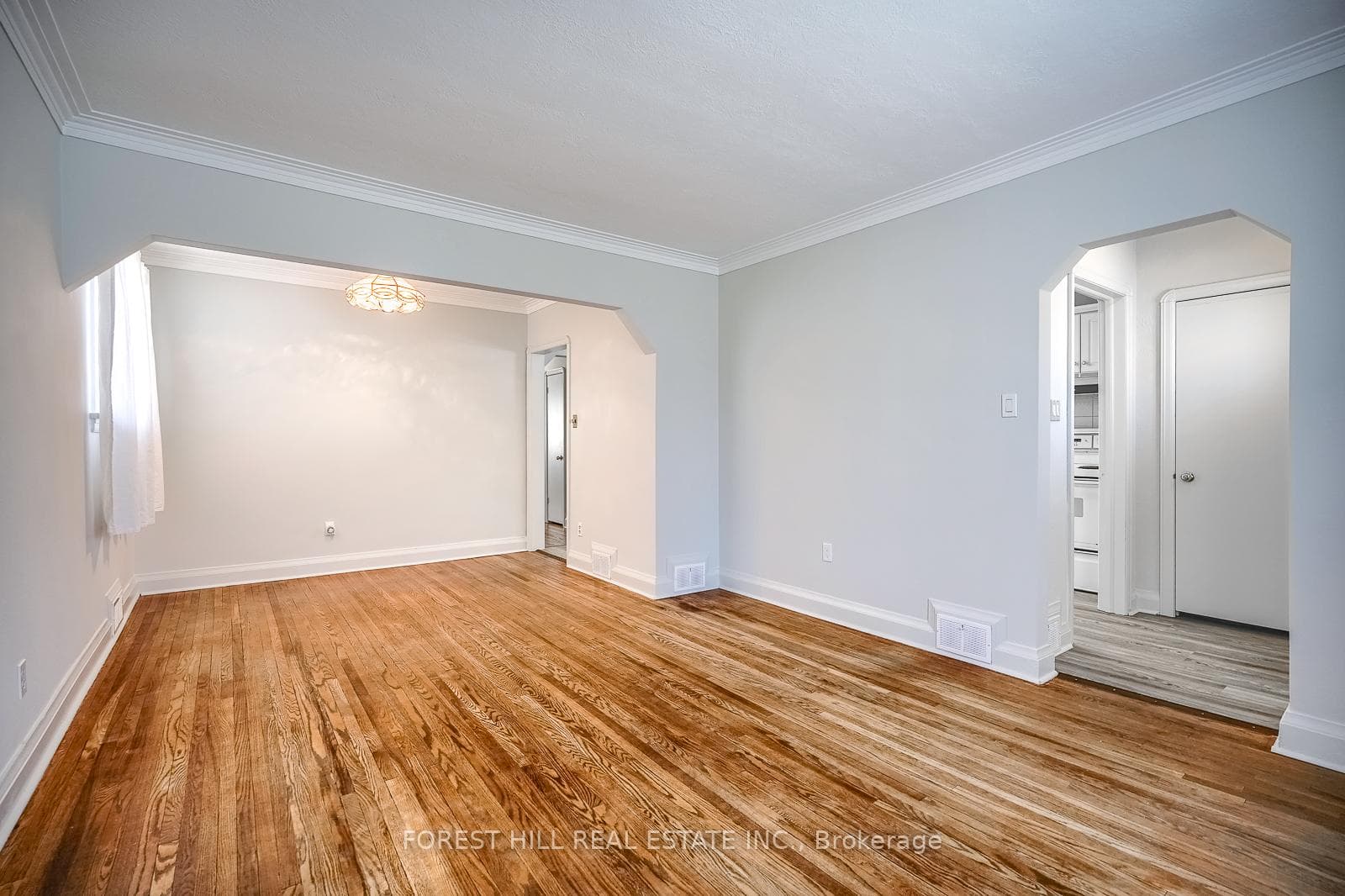 5 Fairbourne Crescent photo 5