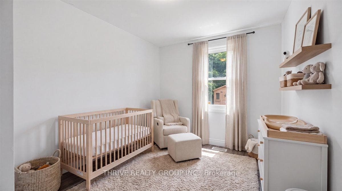 3rd Bedroom: Virtually Staged