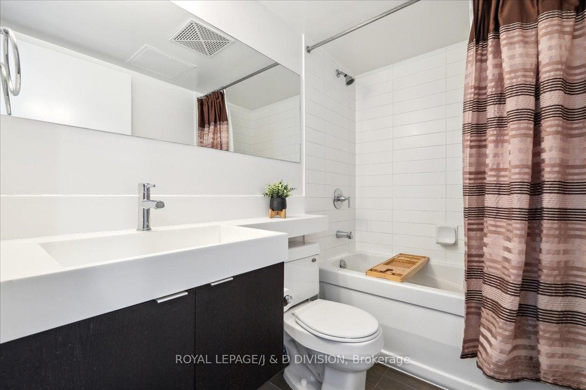 25 Telegram Mews Unit 2612 photo 17