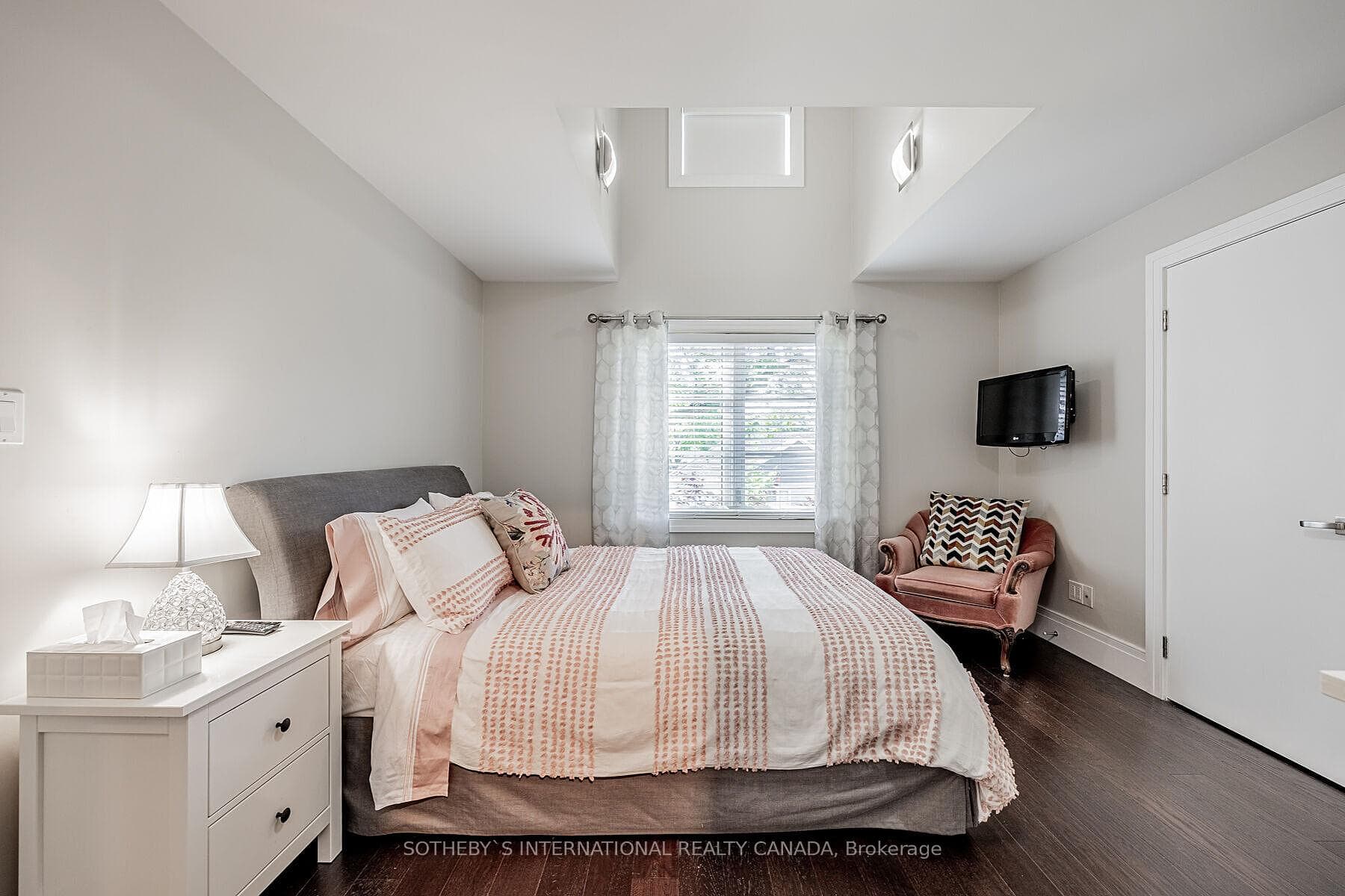 44 Meadowcrest Road photo 25
