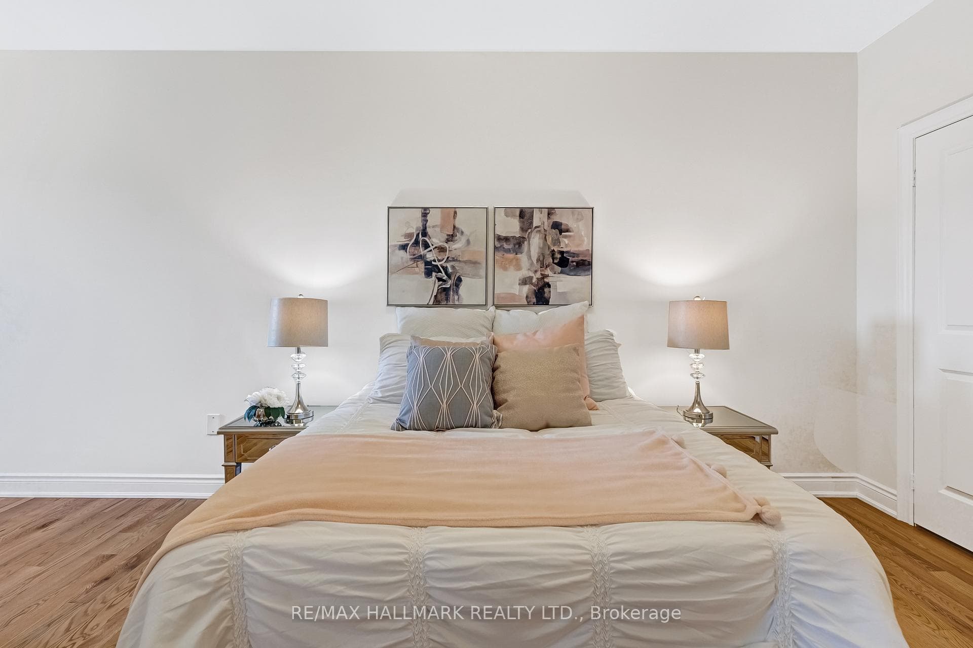 11 Tennant Circle photo 27