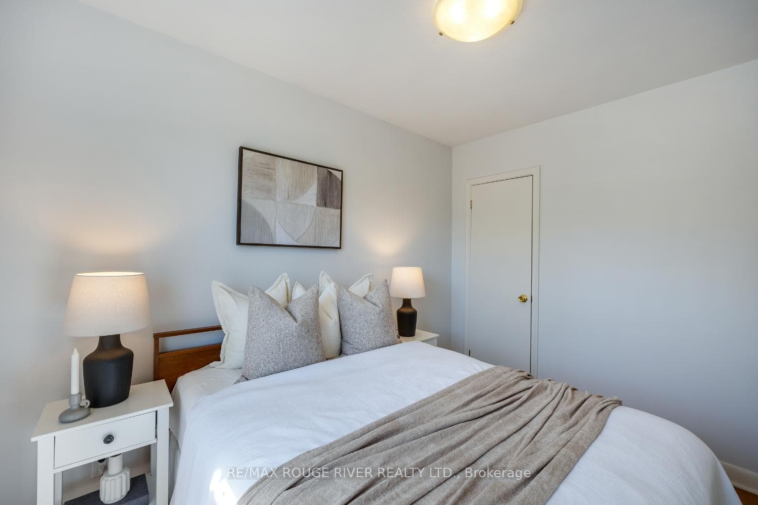 725 Eastbourne Avenue photo 17
