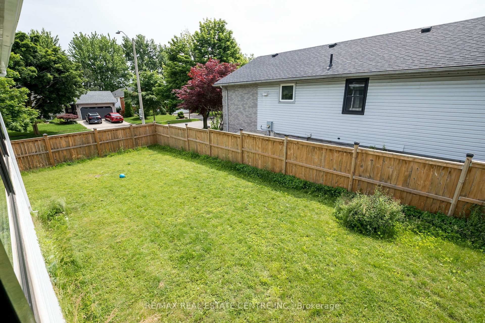 1 Trillium Way photo 28