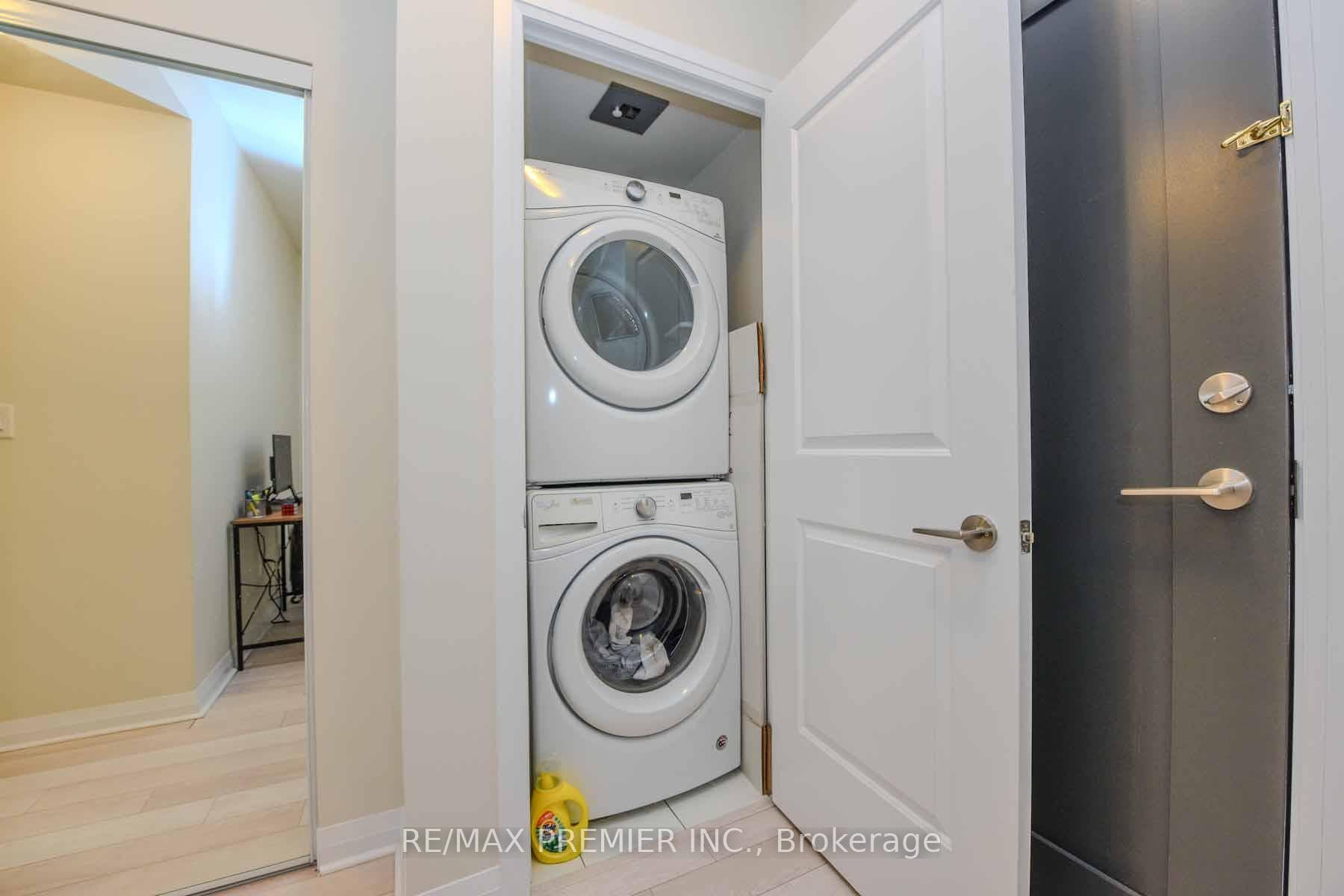 5025 Four Springs Avenue Unit 2003 photo 9