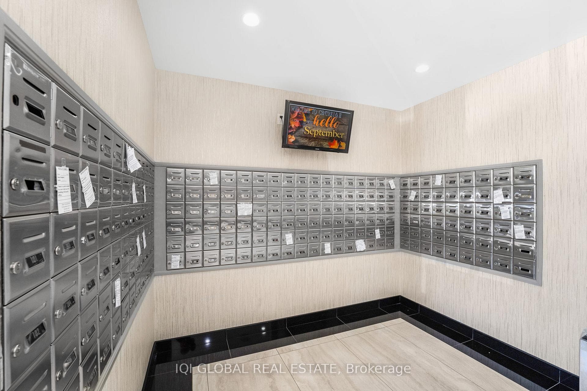330 Rathburn Road Unit 1205 photo 32