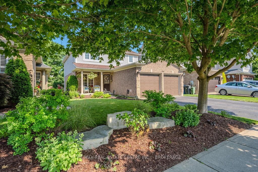 264 Farley Drive photo 4
