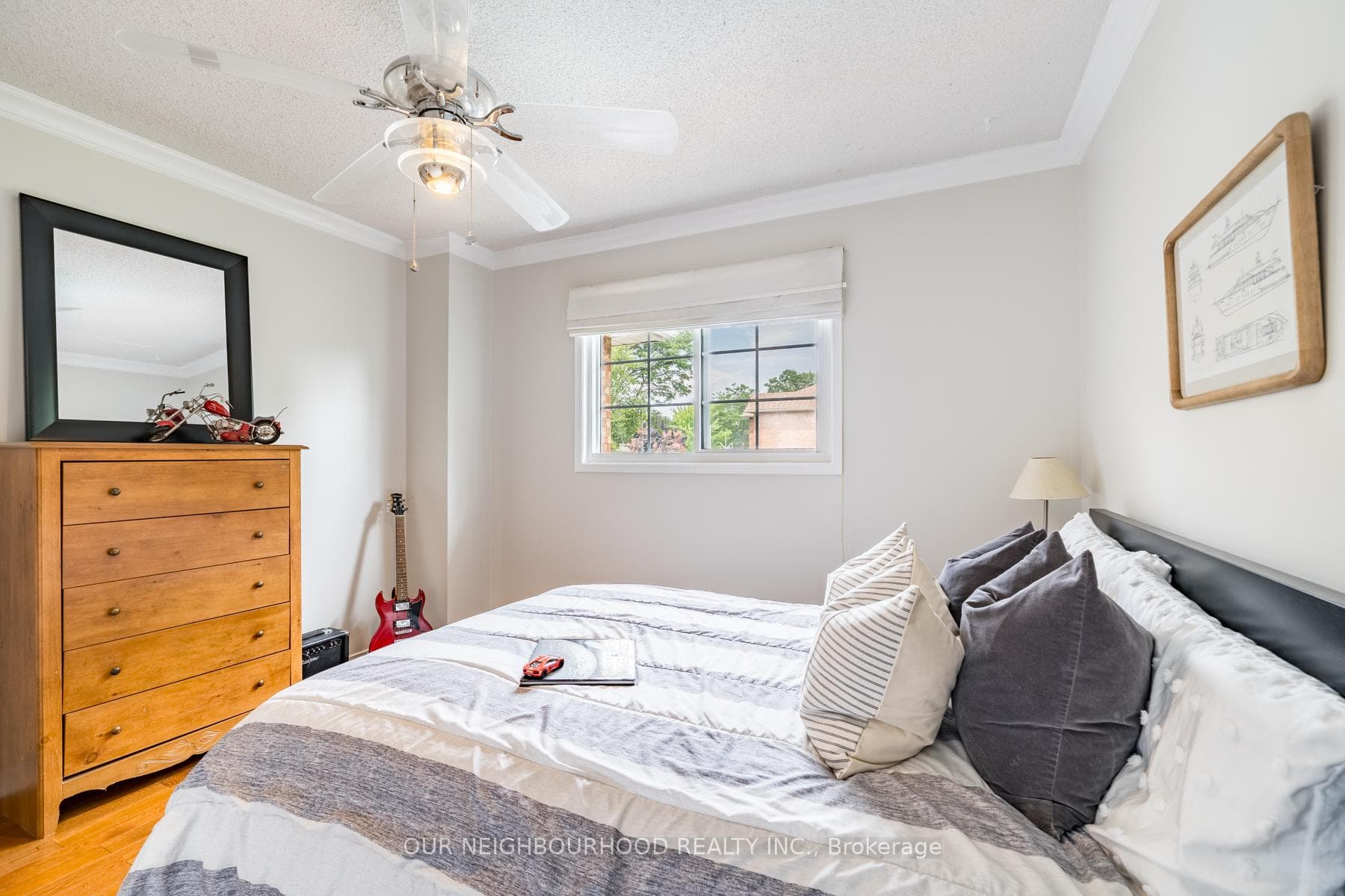 73 Fifewood Crescent photo 26