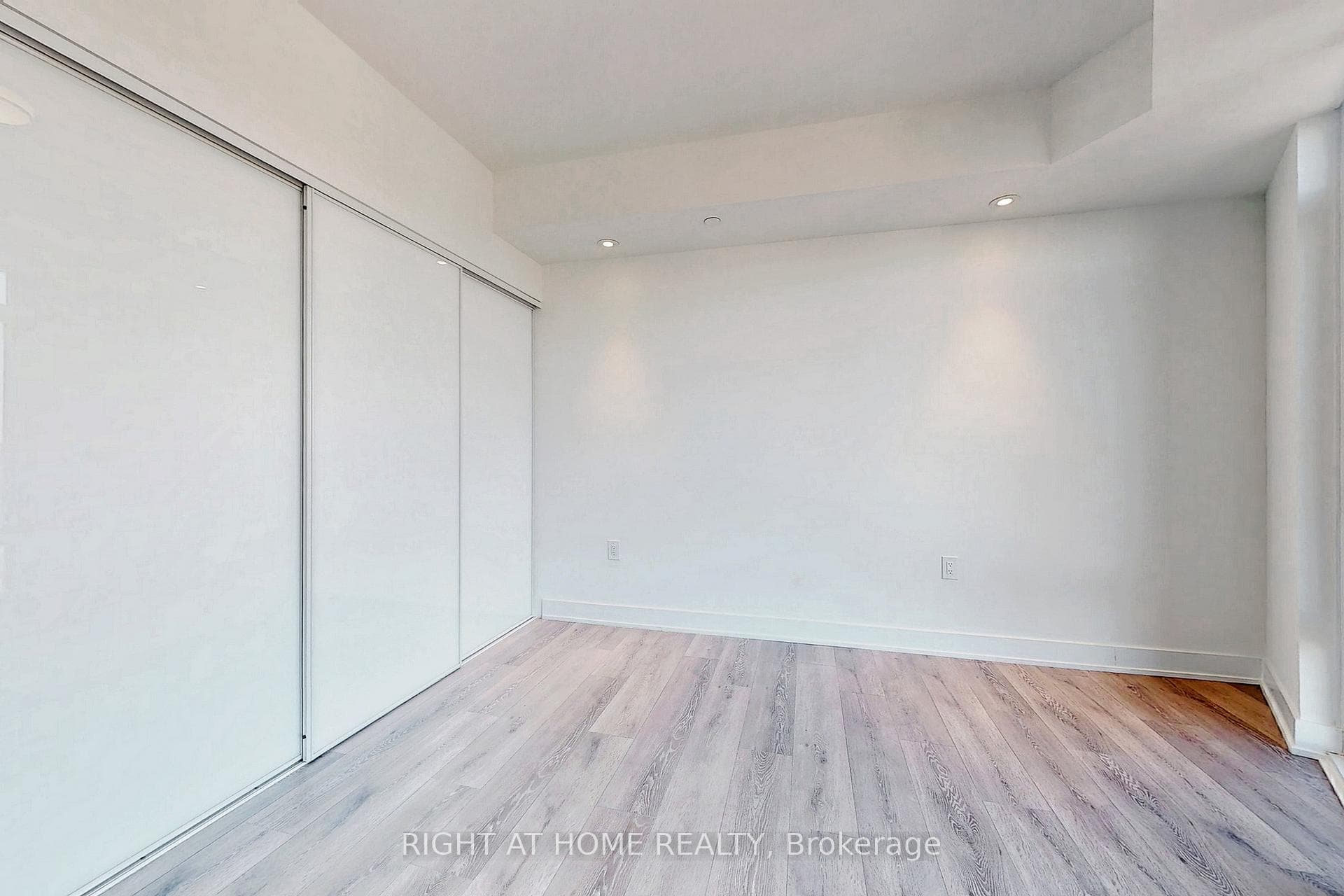 575 Bloor Street Unit 3103 photo 20