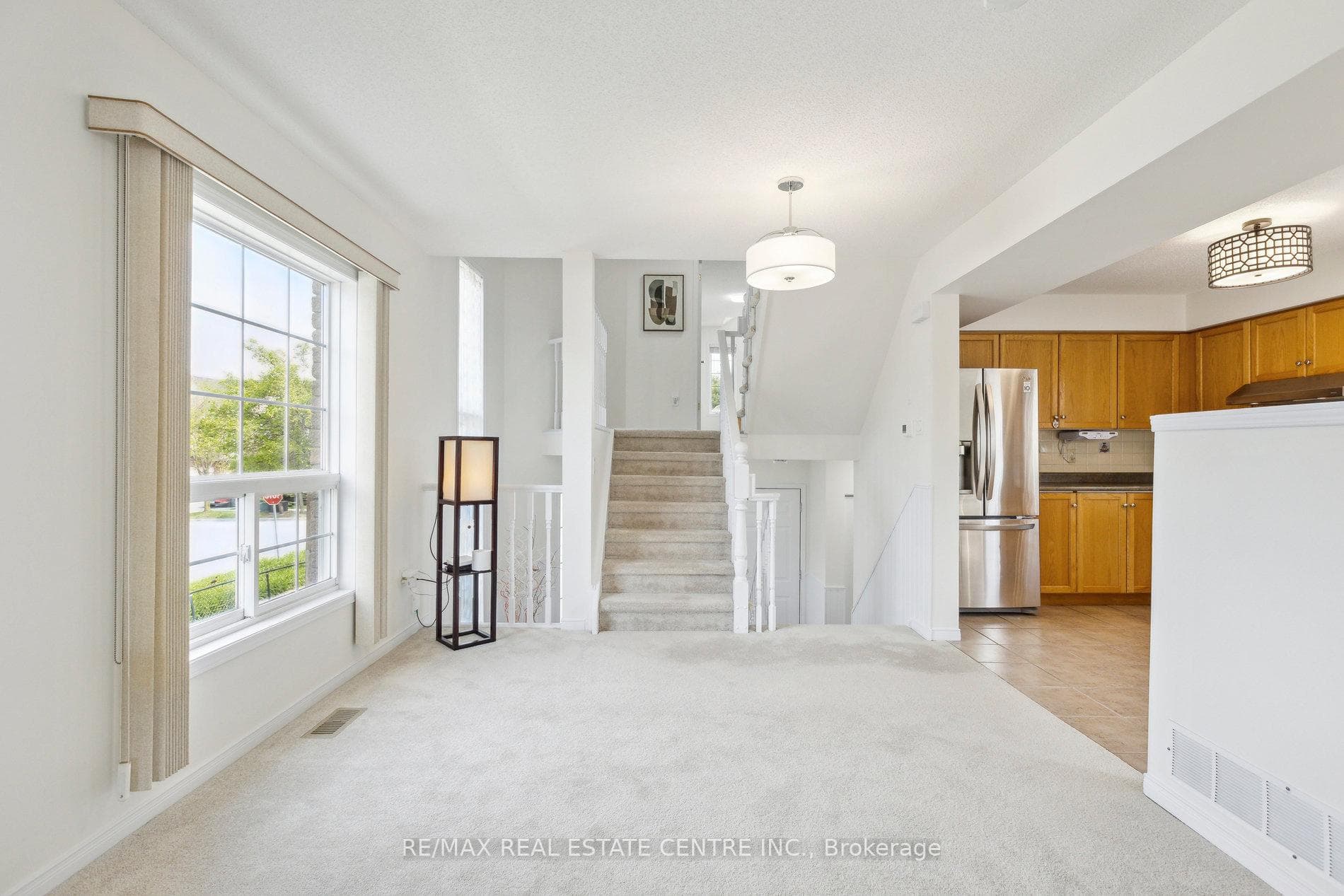 1 Silversmith Court photo 15