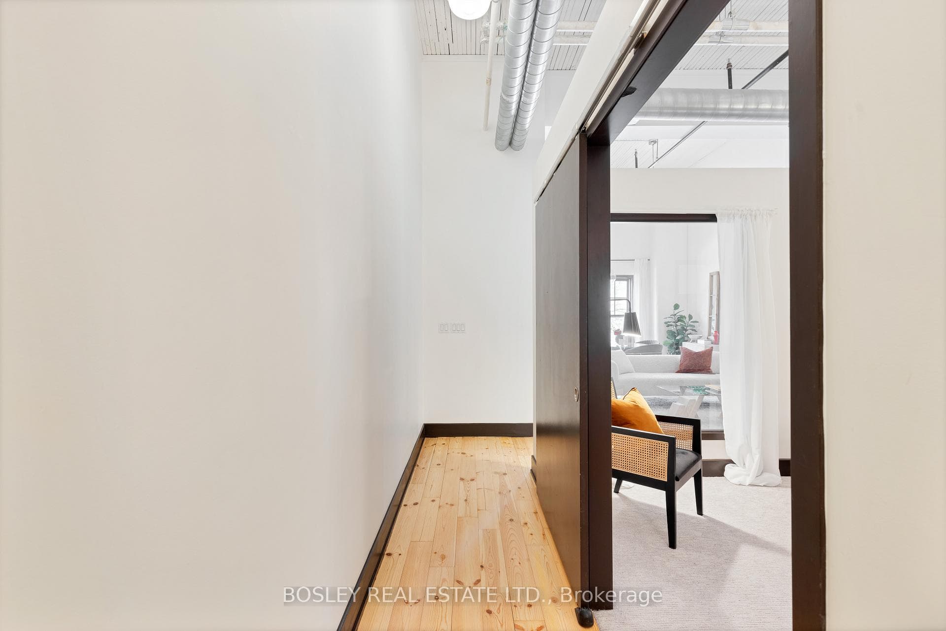 183 Dovercourt Road Unit 211 photo 10