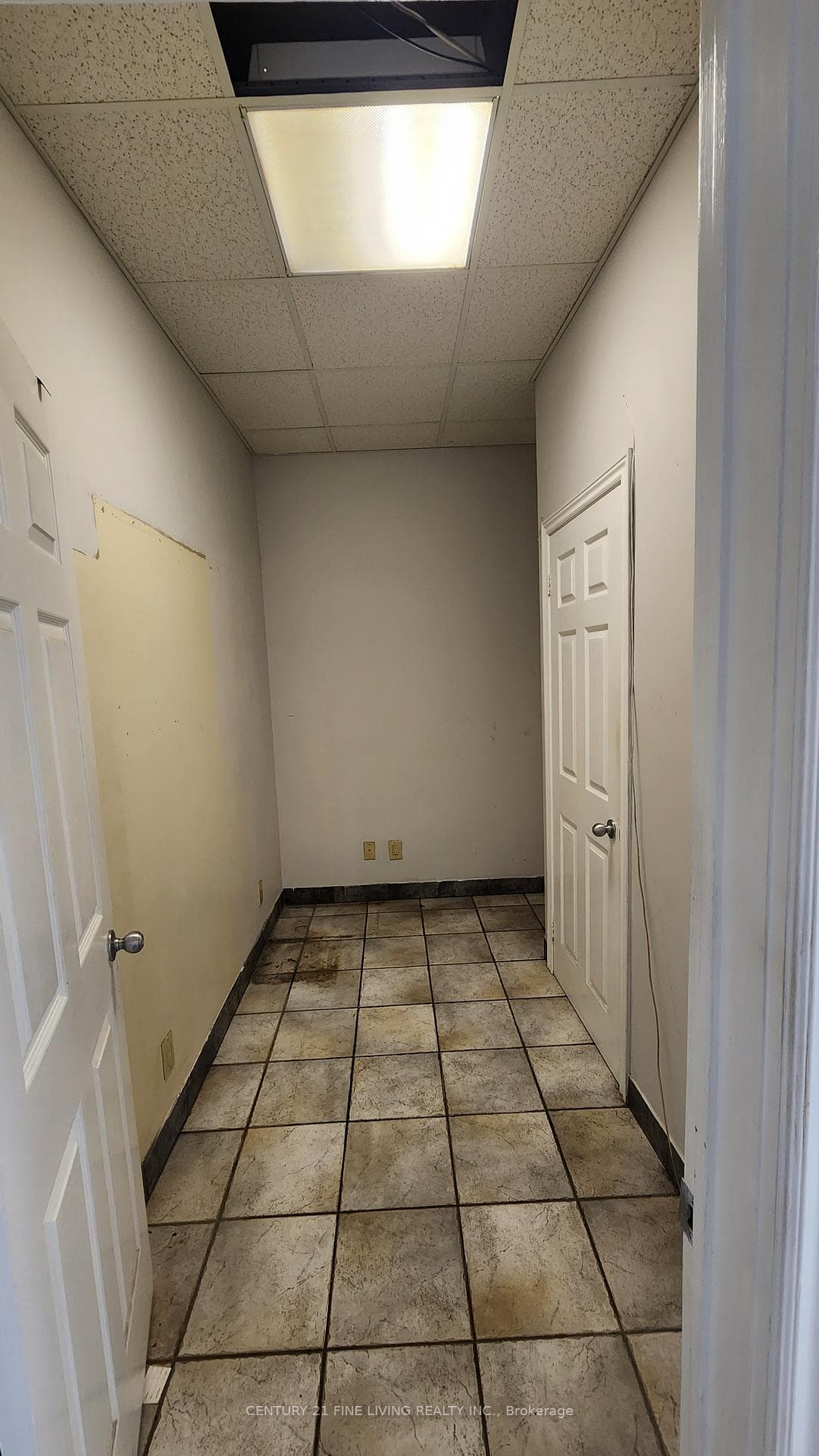 1155 Dundas Street Unit Main photo 5