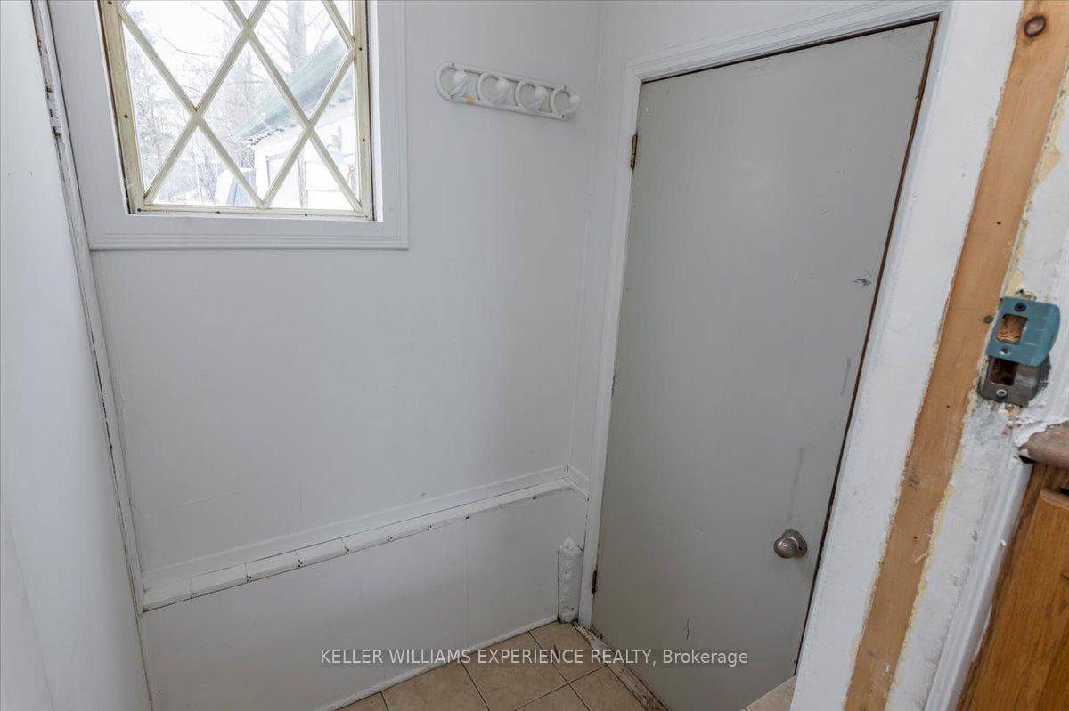 116 Huronia Road photo 19