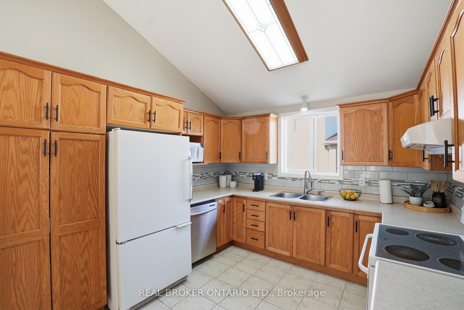 26 Kelly Court photo 11