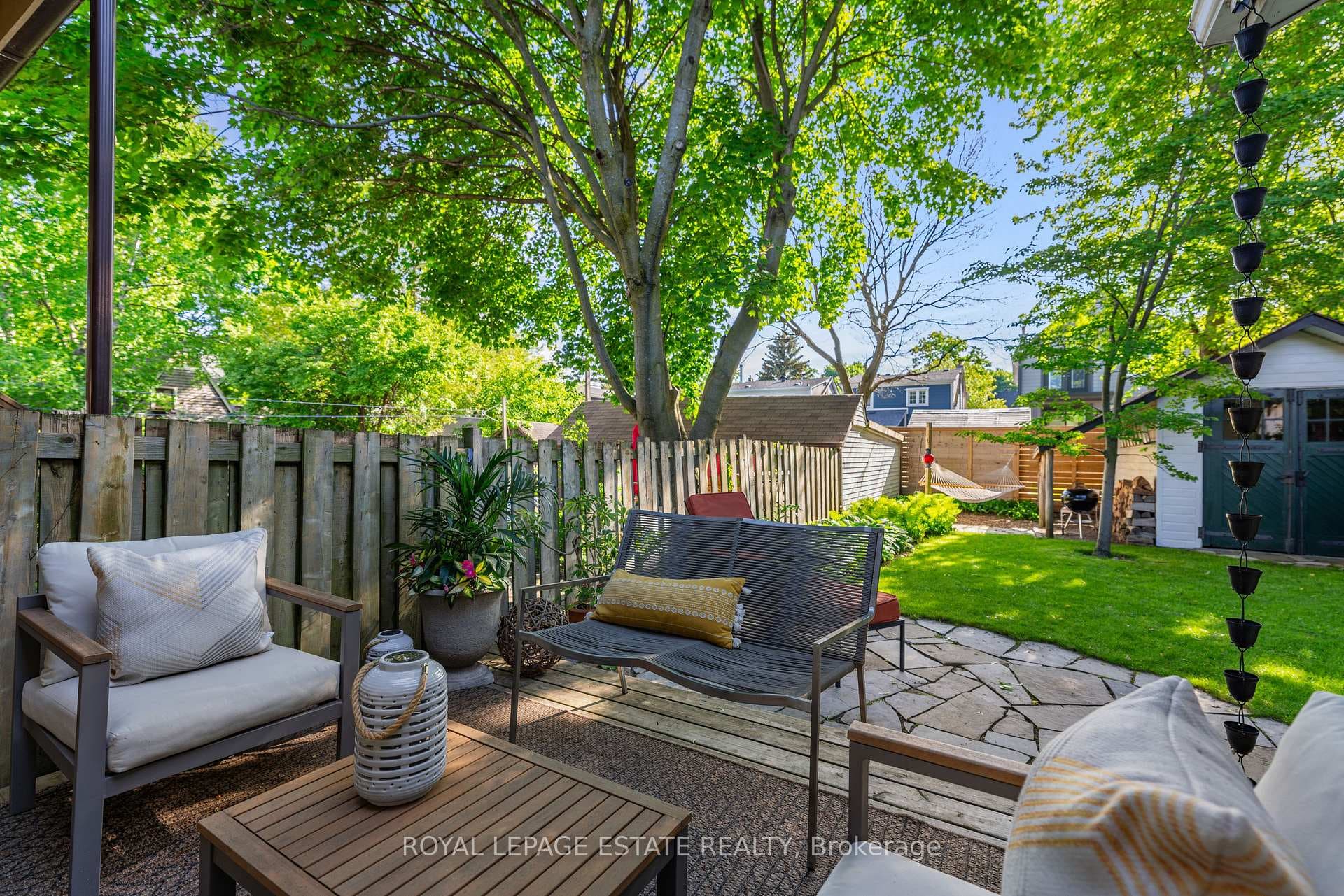 90 Courcelette Road photo 35