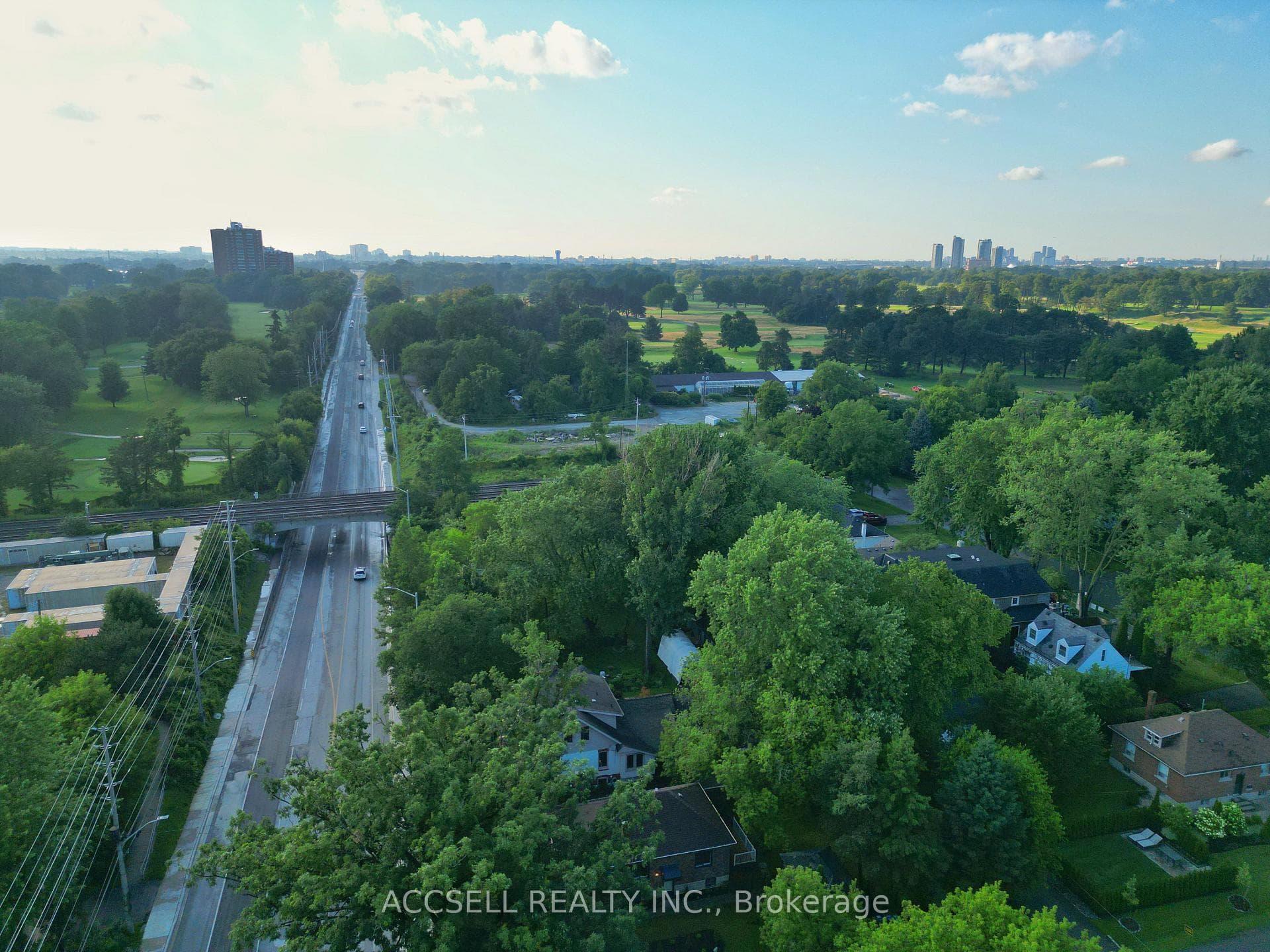1069 Dixie Road photo 4