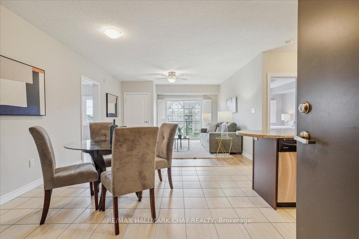 39 Ferndale Drive Unit 308 photo 5