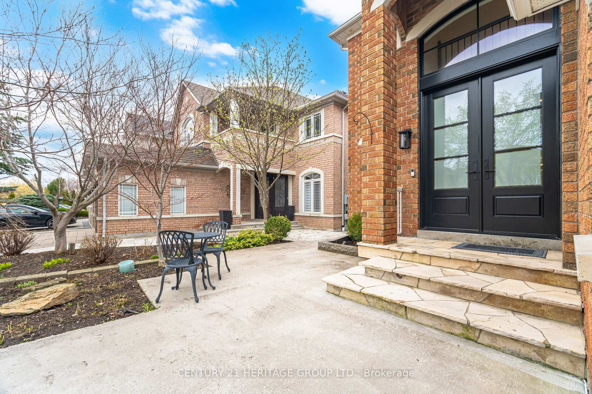 59 Estate Garden Drive photo 42