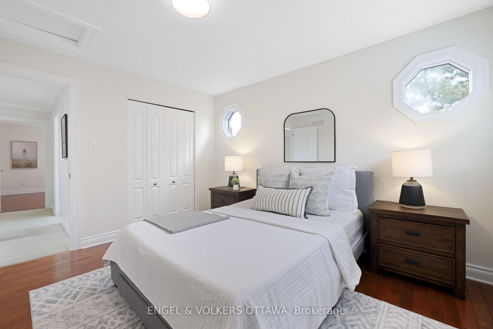 25 Hyde Park Way photo 30