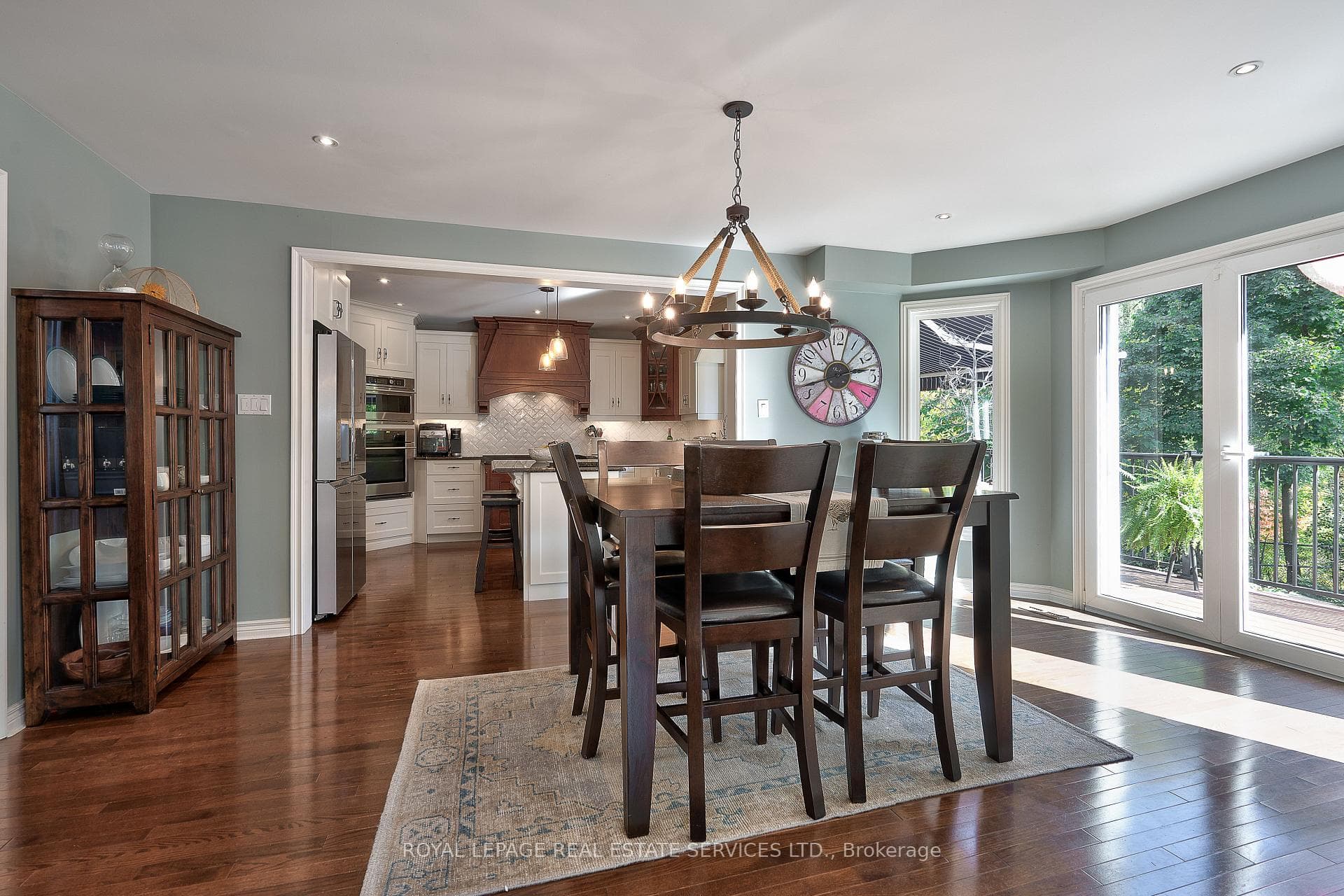 1522 Canada Court photo 10