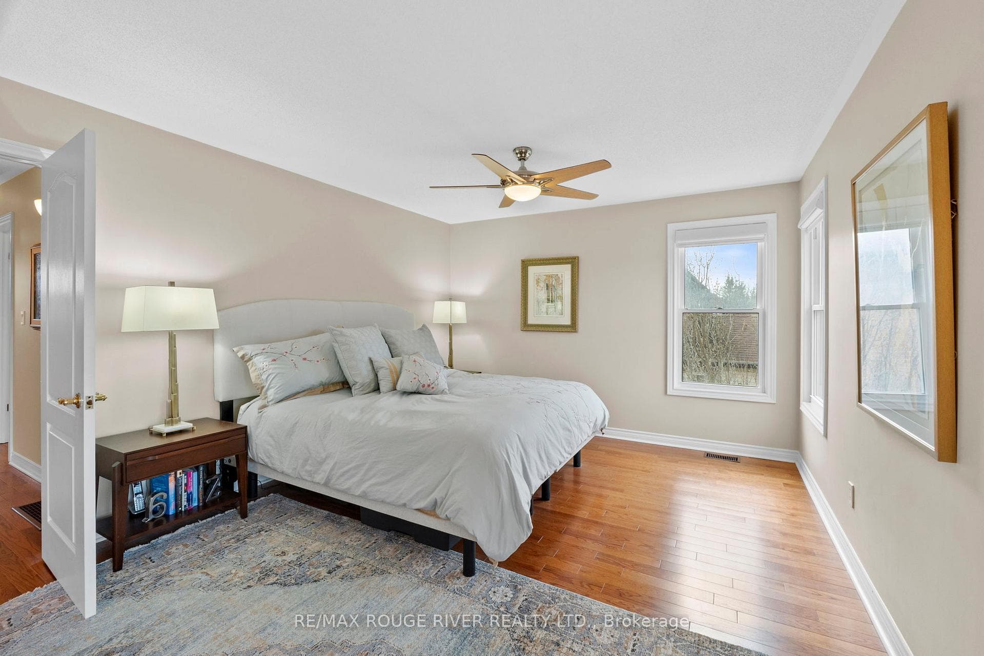 1093 Frei Street photo 28
