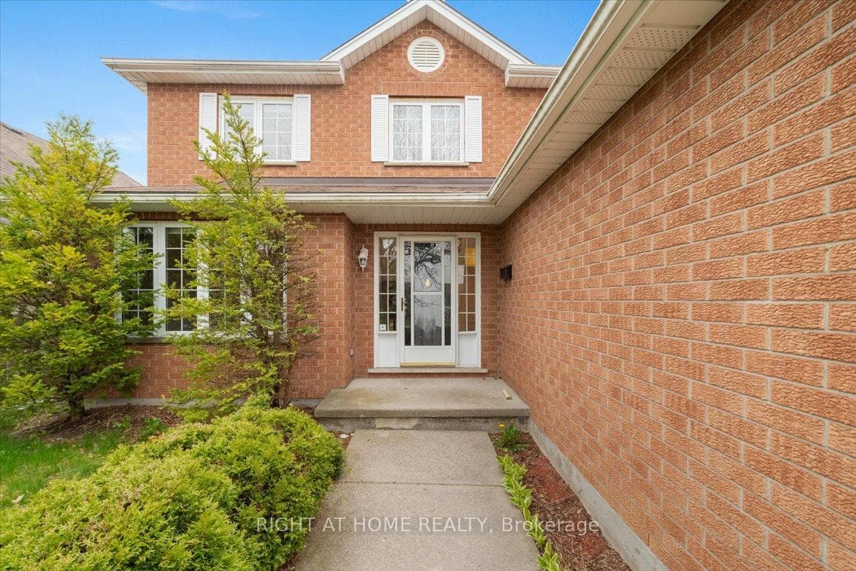 76 Kortright Road photo 3