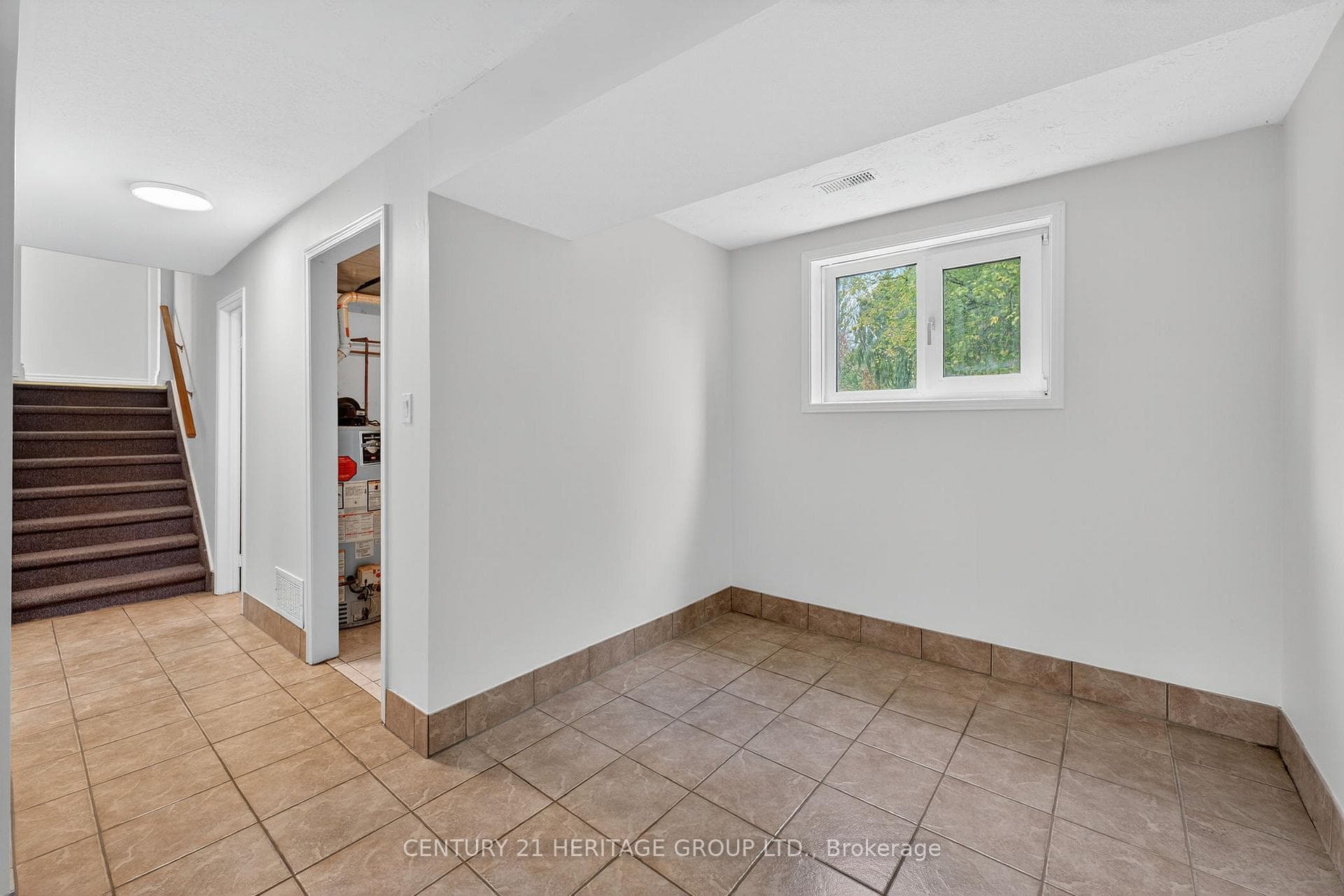 1087 County Rd 42 N/A photo 40