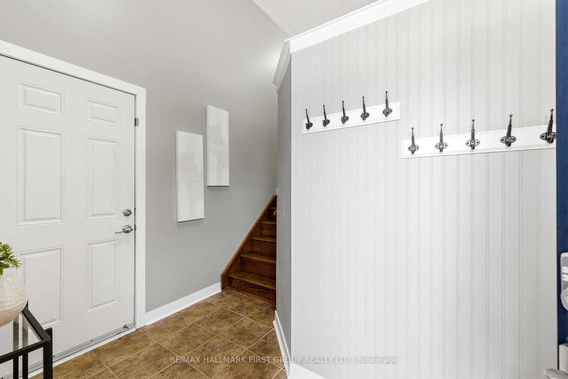 27 Keeler Crescent photo 5